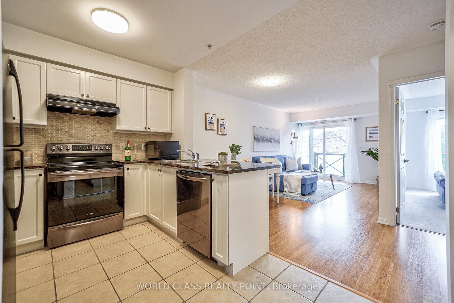 10 Mendelssohn Street Unit 213 photo 17