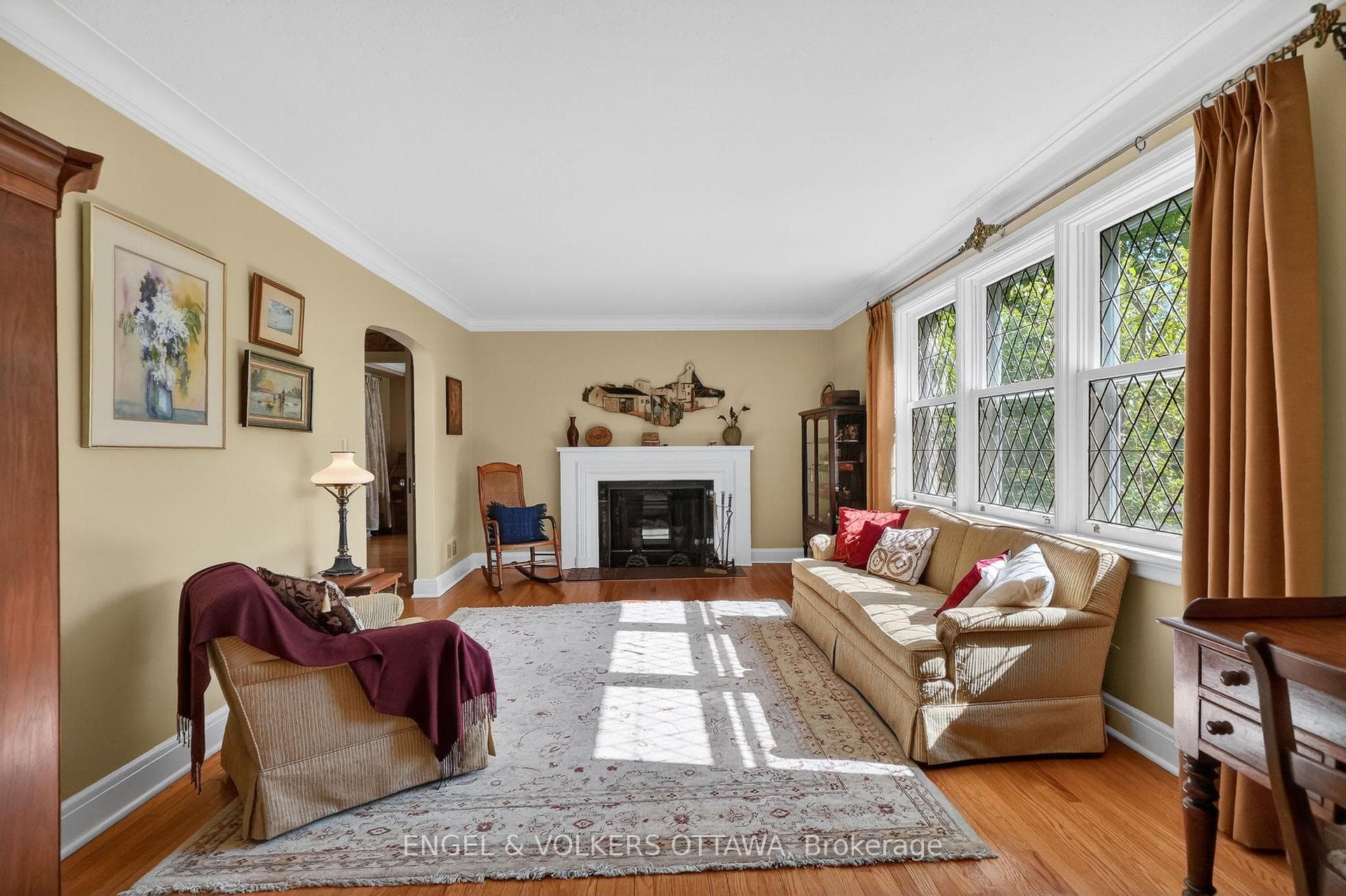 503 Piccadilly Avenue photo 4
