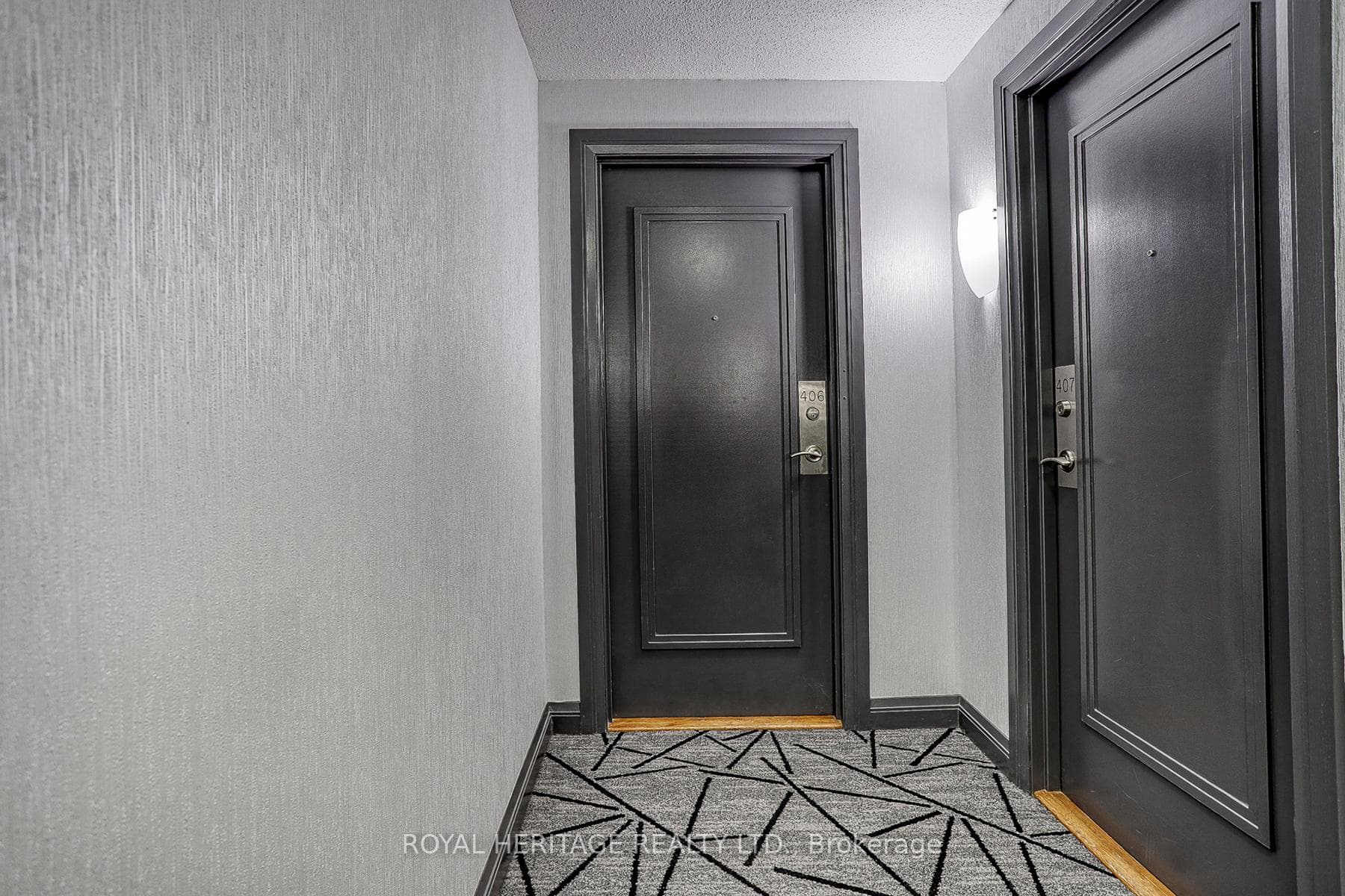 1200 The Esplanade Road Unit 406 photo 4