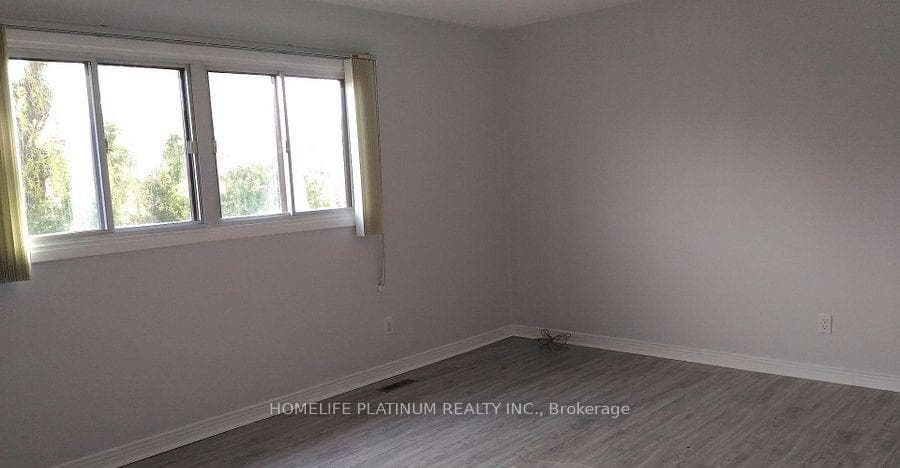 118 Sexton Crescent photo 6