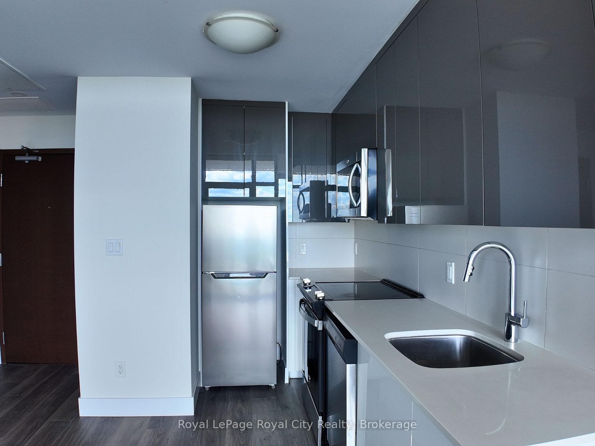 60 FREDERICK Street Unit 3612 photo 5