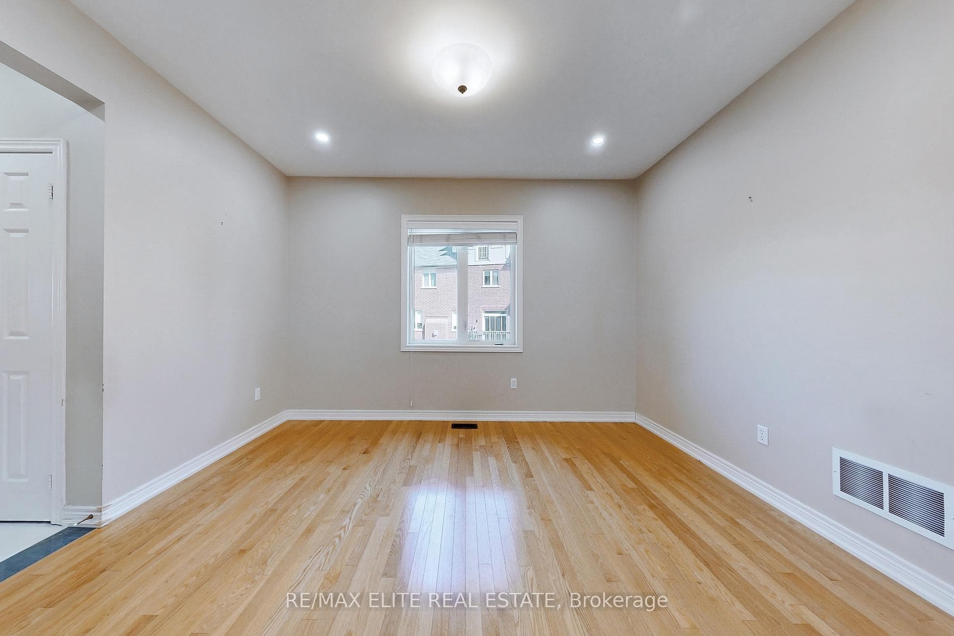 1138 Atkins Drive photo 6