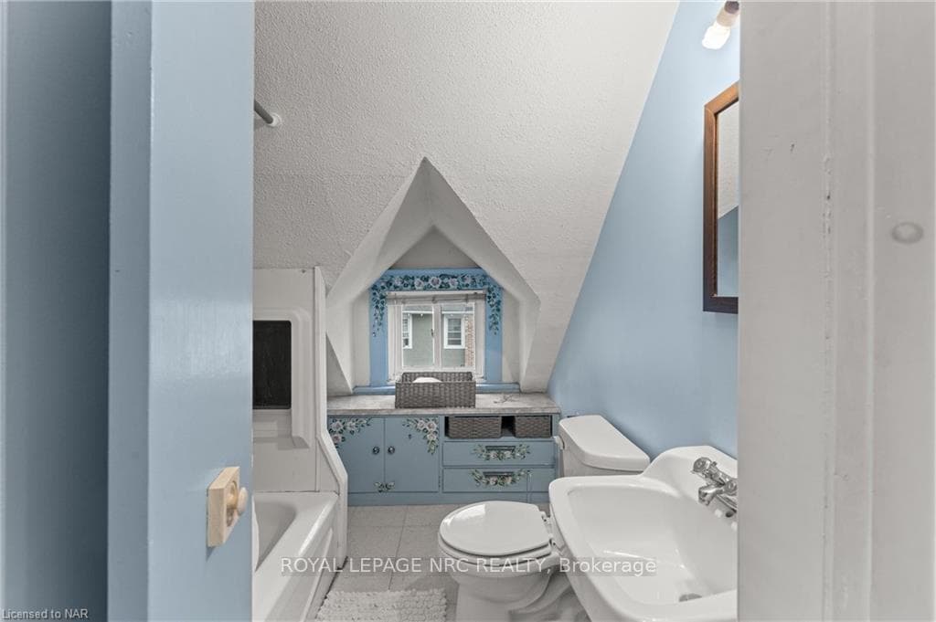 1 WELLAND Street photo 29