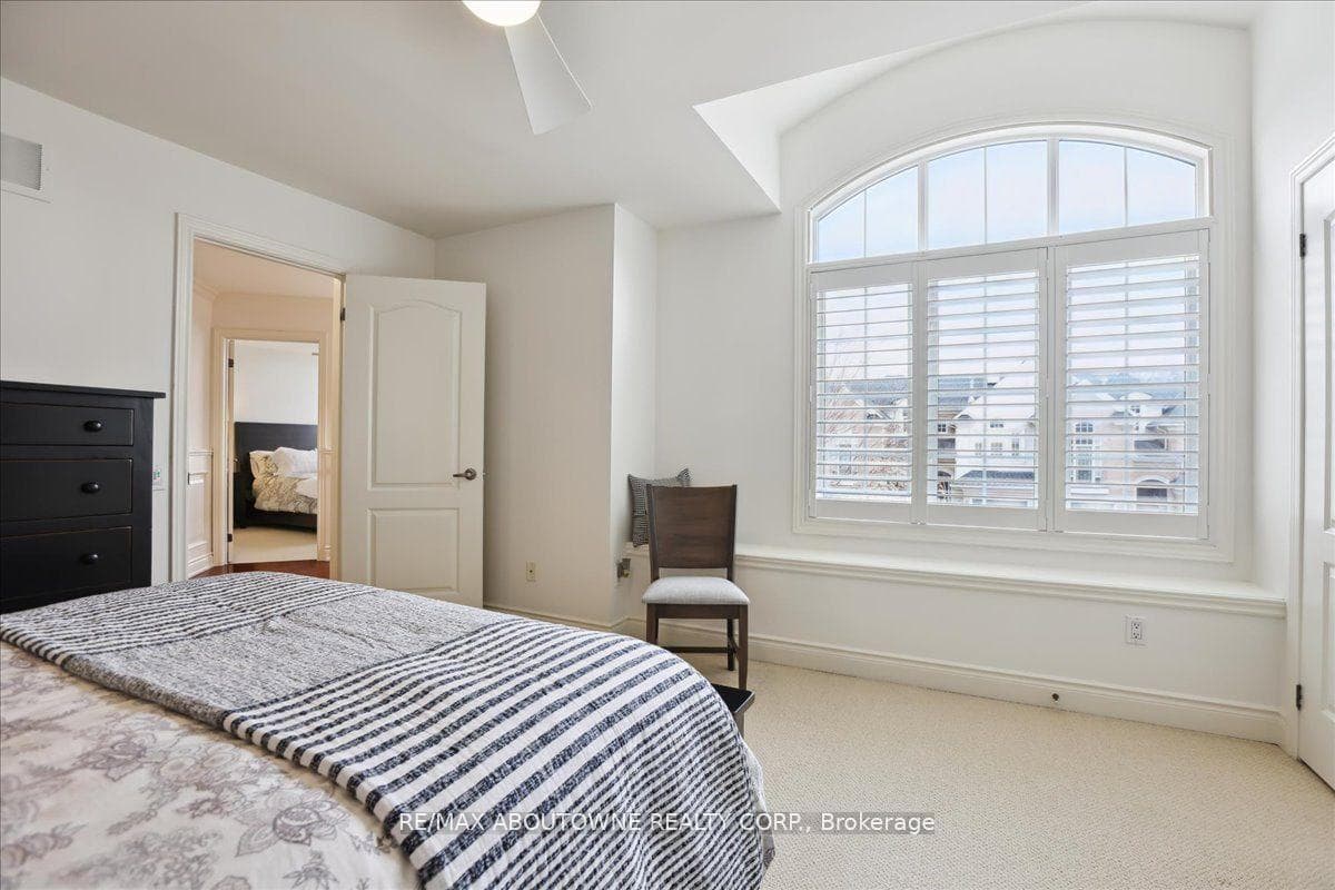 174 Tawny Crescent photo 27