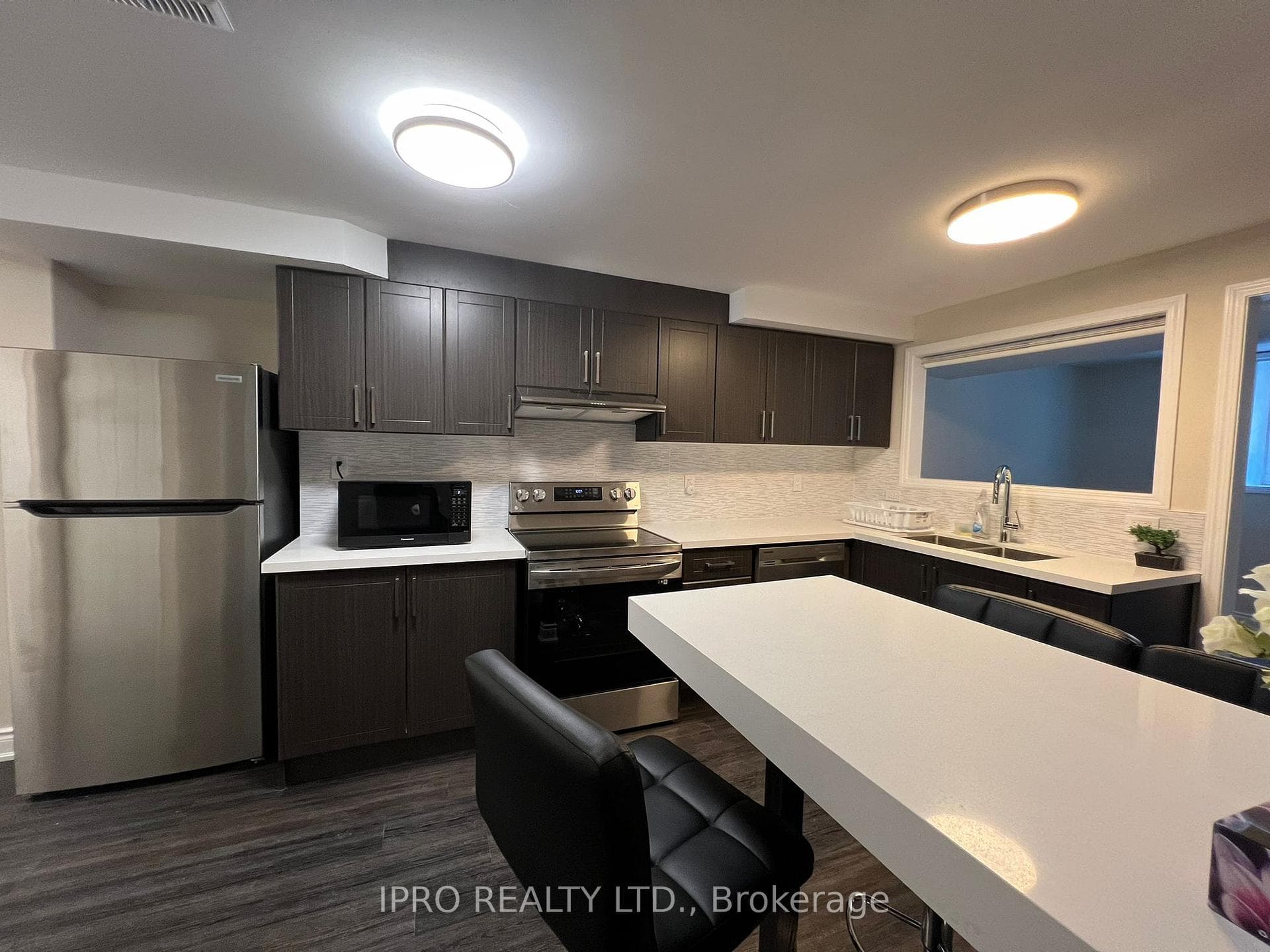 95 Daniels Crescent photo 13