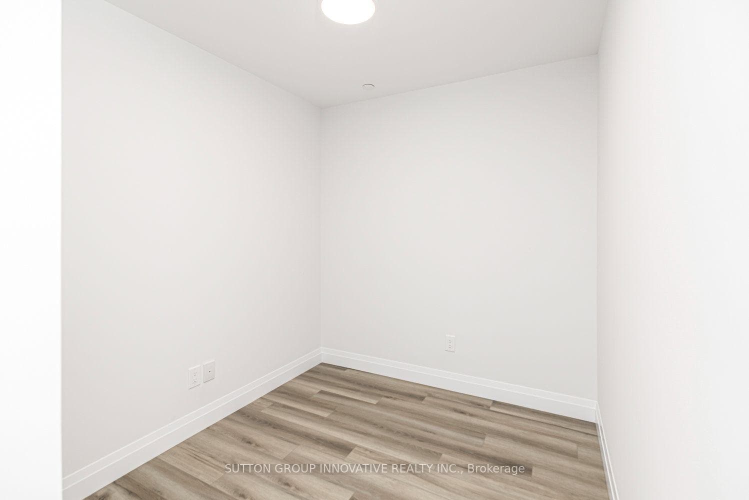 153 Wilson Street Unit 105 photo 27