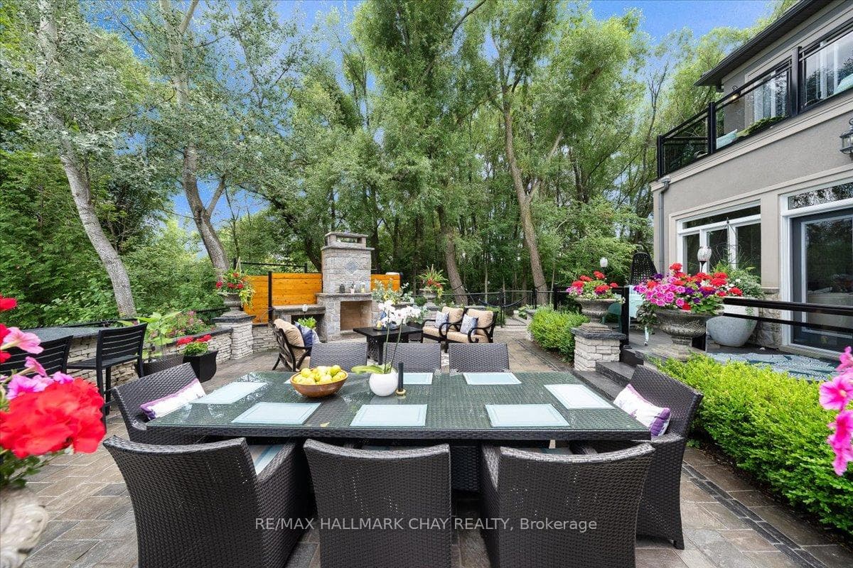 665 Park Road photo 37
