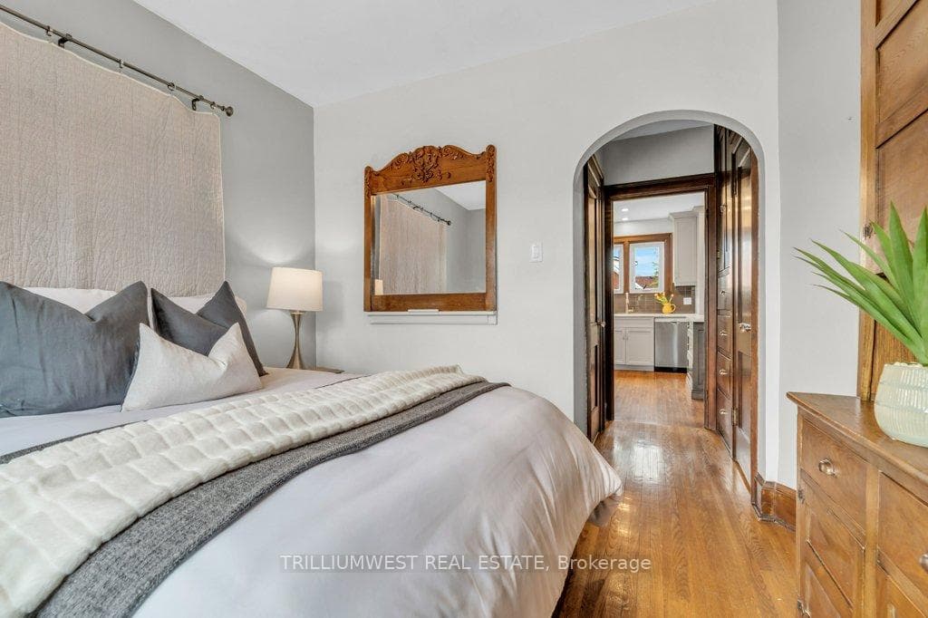 255 Margaret Avenue photo 16
