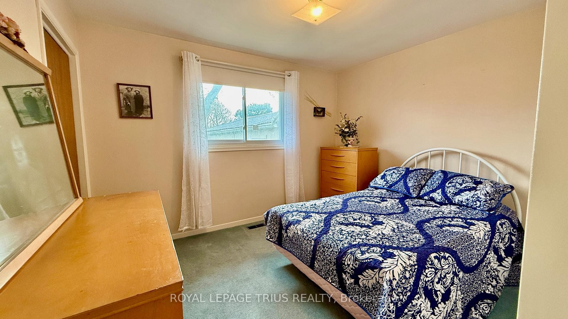 123 Oak Street photo 17