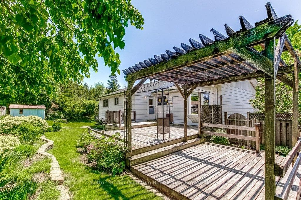 70 Graystone Drive photo 41