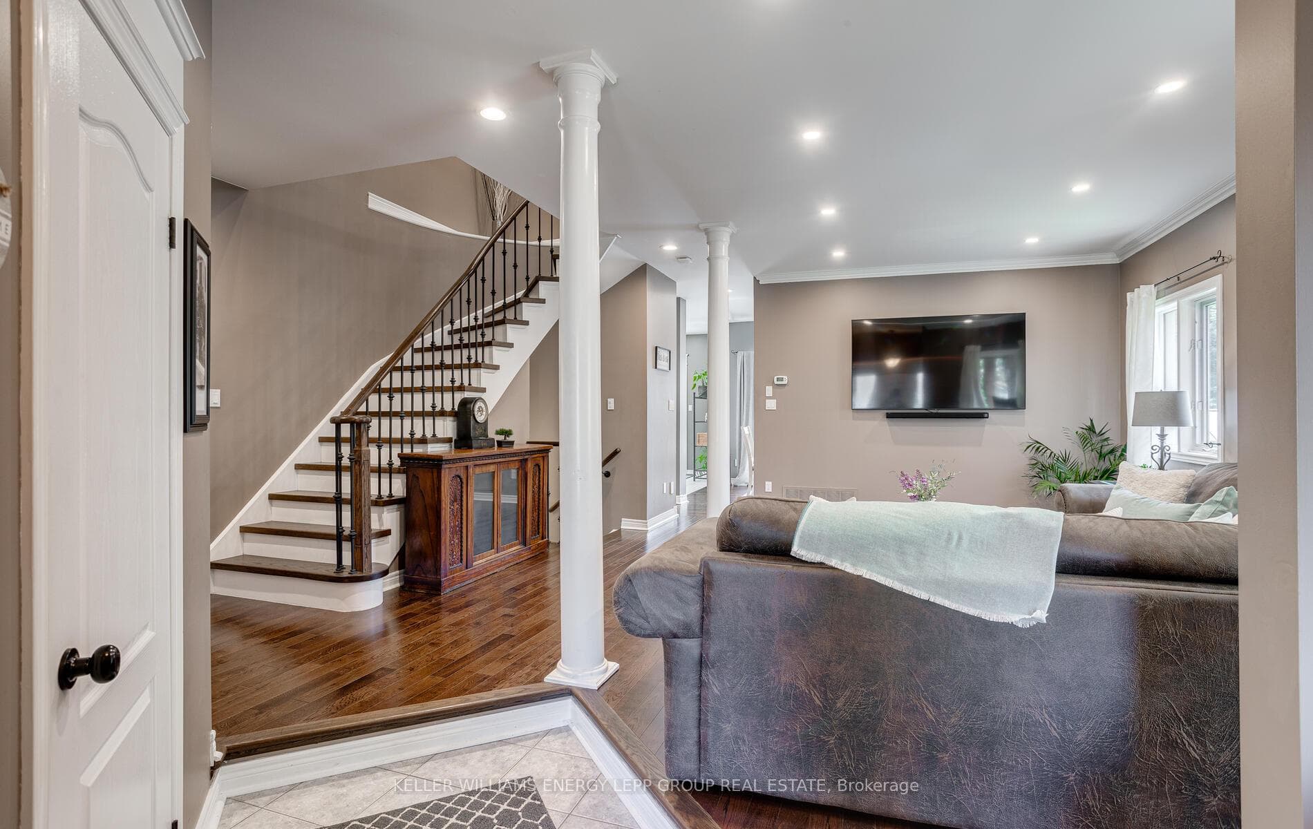 15 Castle Green Drive photo 5
