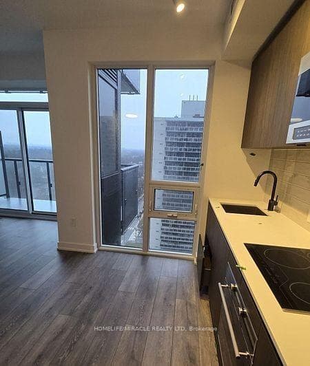 117 Broadway Avenue Unit 2410 photo 3