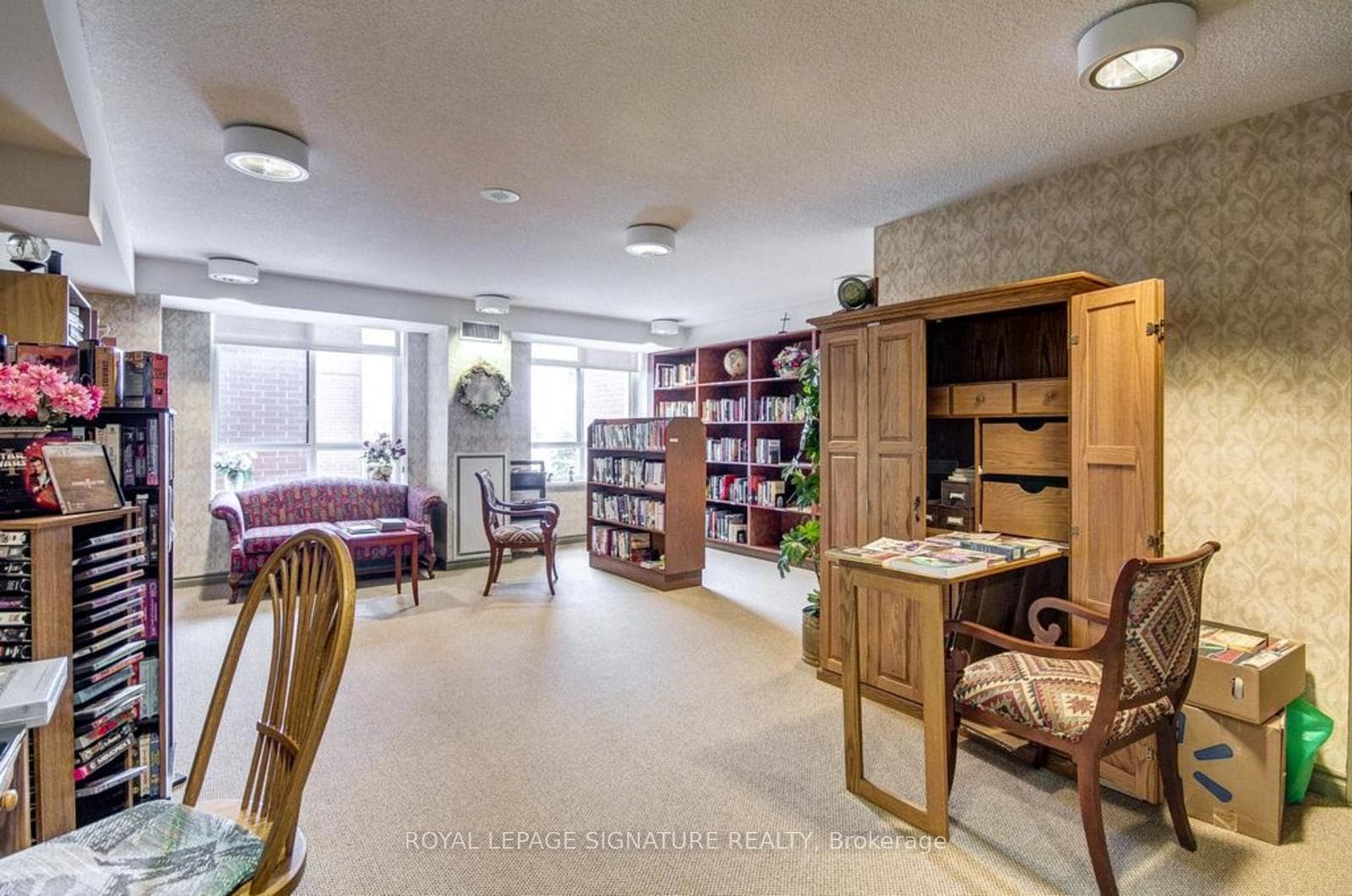 115 Bonis Avenue Unit 306 photo 21