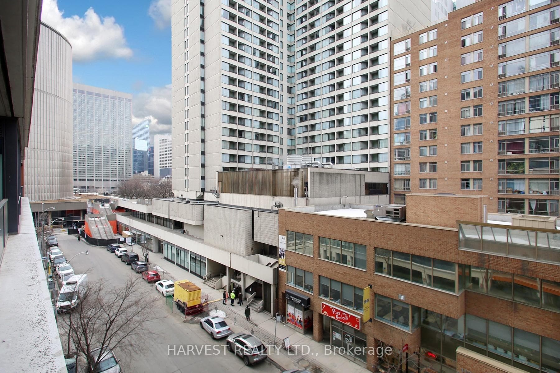 111 Elizabeth Street Unit 718 photo 9