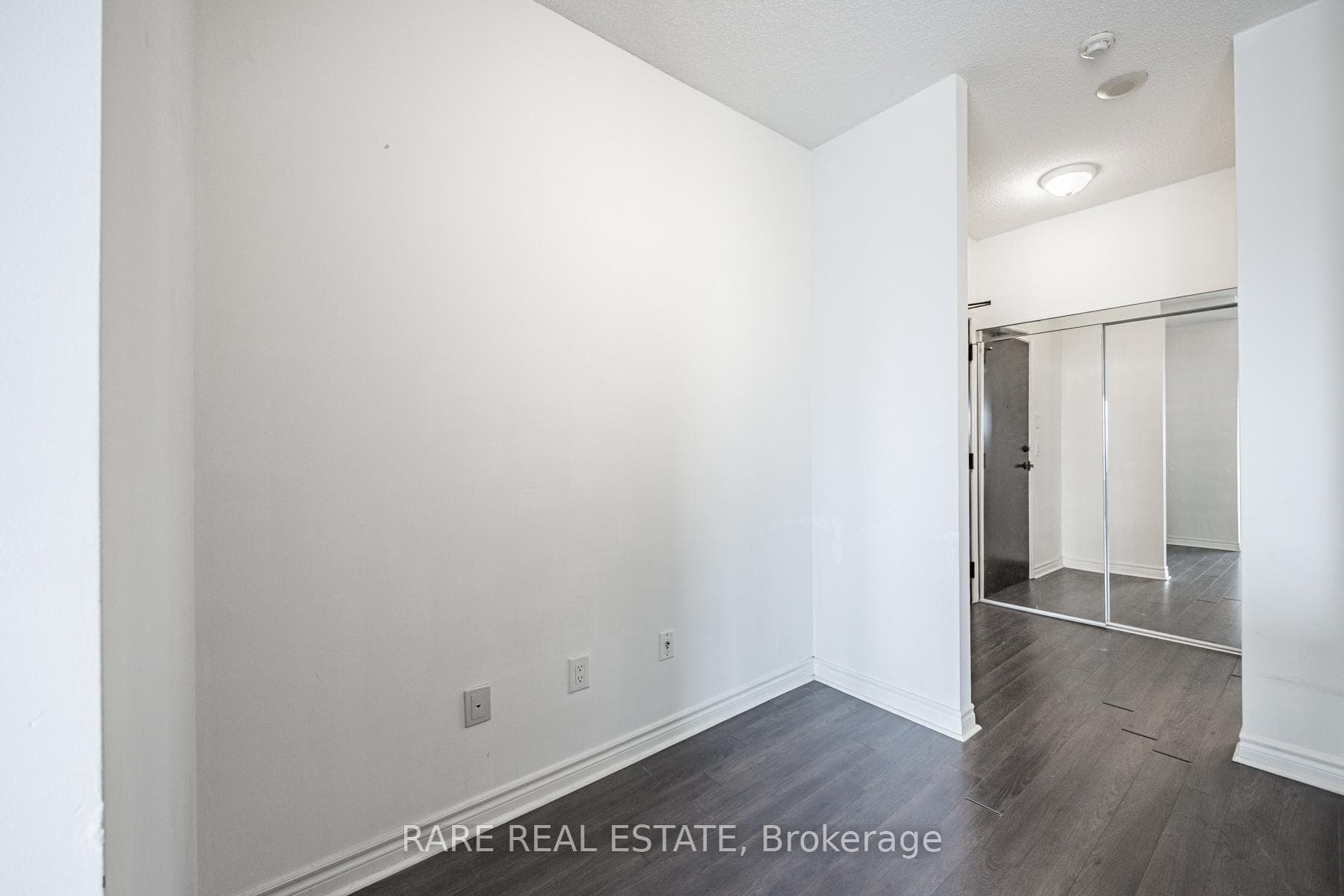 385 Prince Of Wales Drive Unit 2807 photo 13