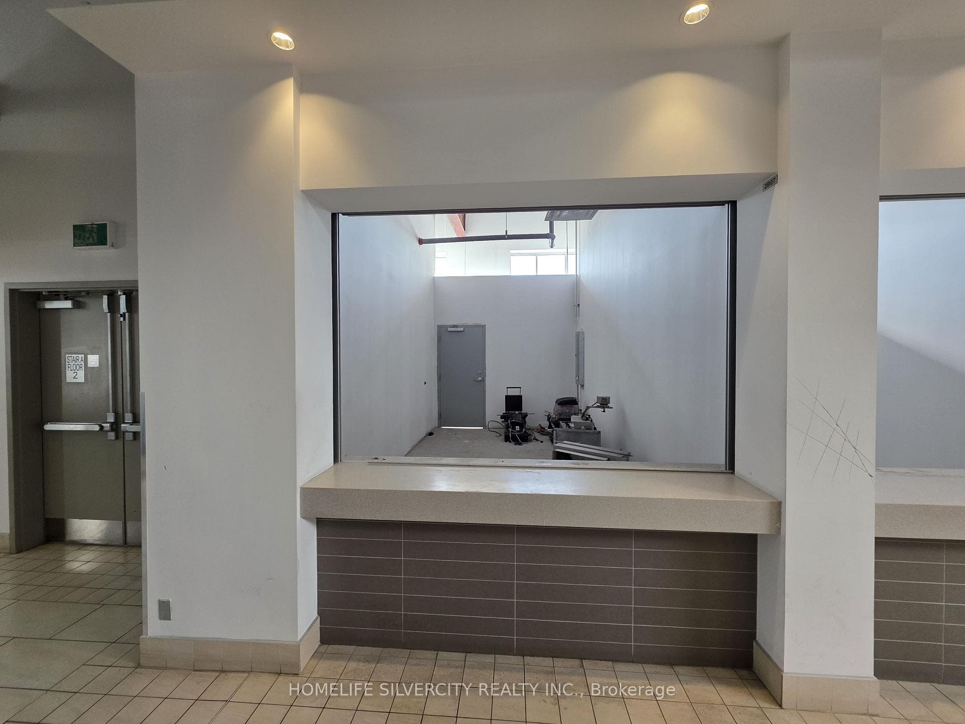 7215 Goreway Drive Unit 2B07 photo 6