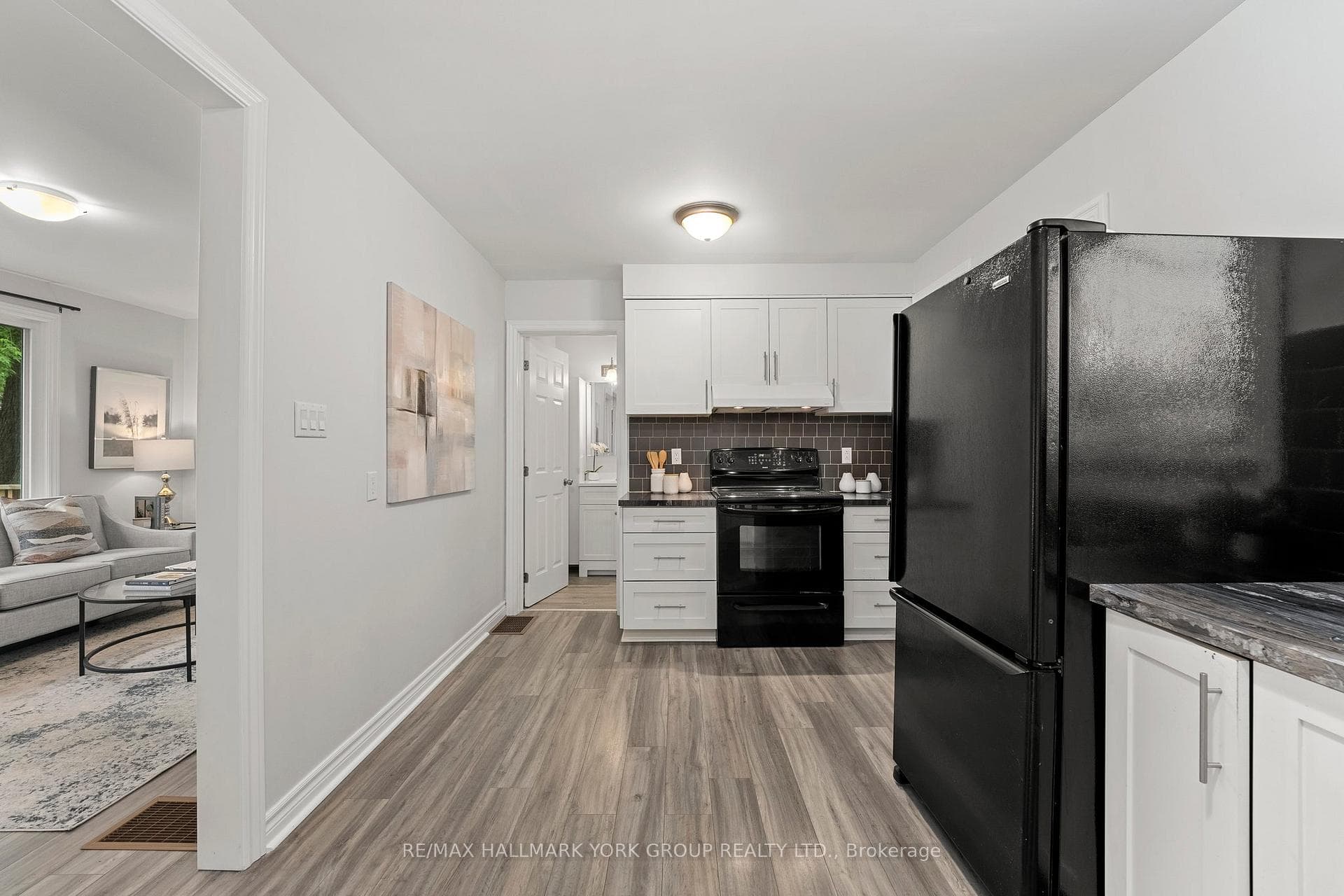 98 Cronsberry Road photo 8