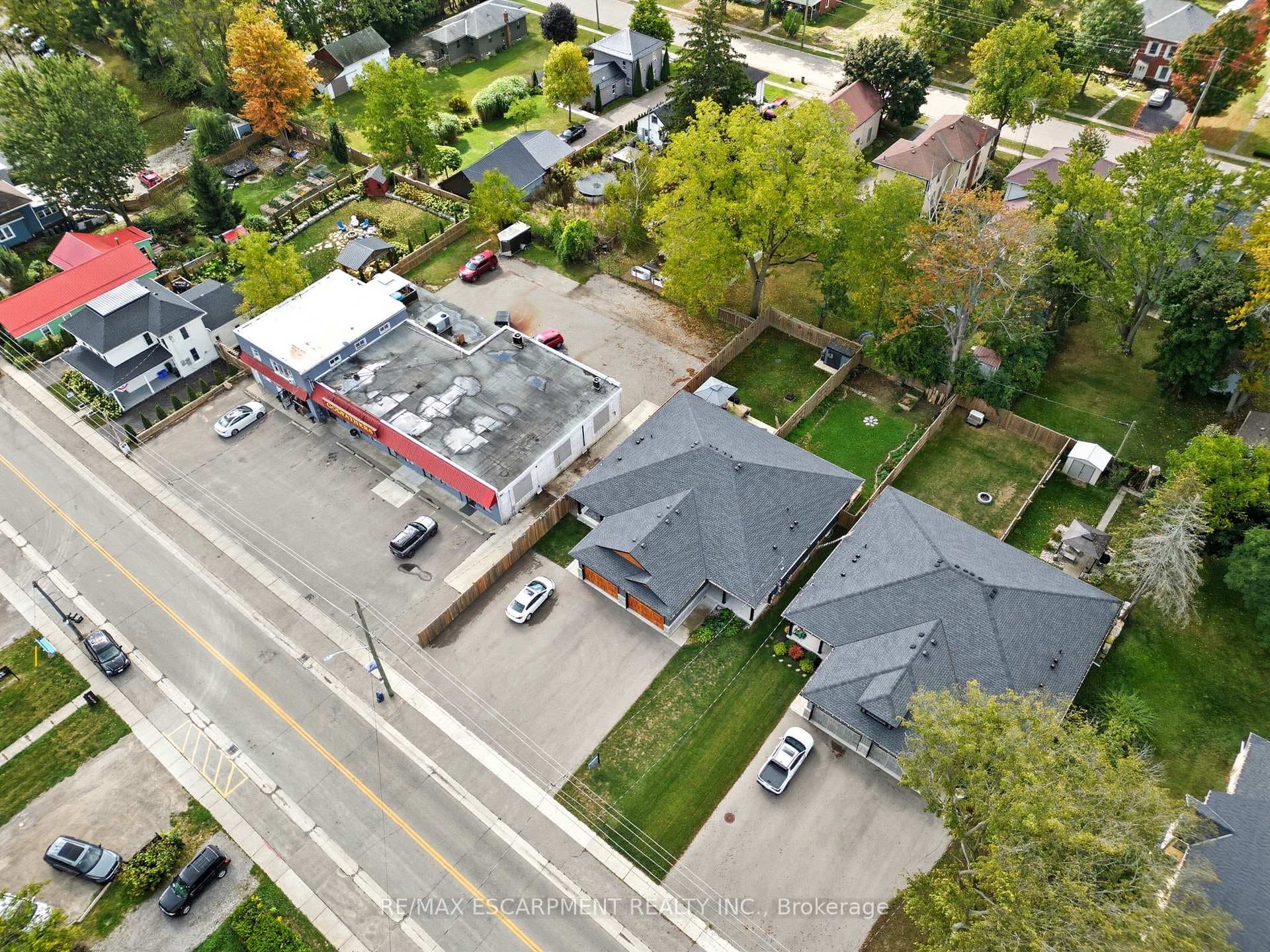 1053 Bay Street photo 6