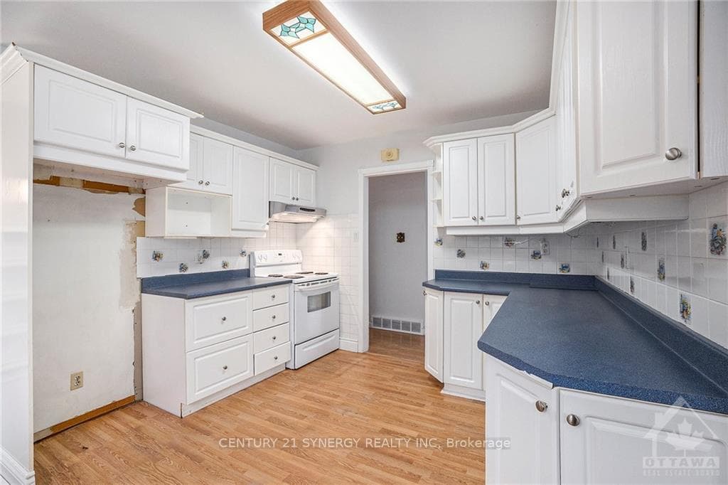 1383 CHARTRAND Avenue photo 12