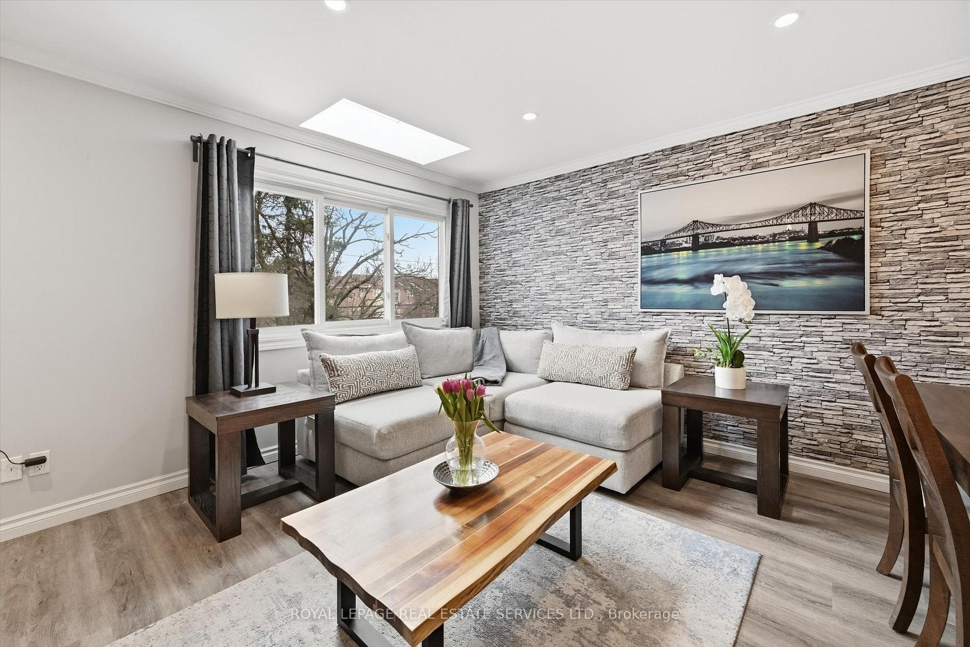 Eye-Catching Feature Wall in Living/Dining Area