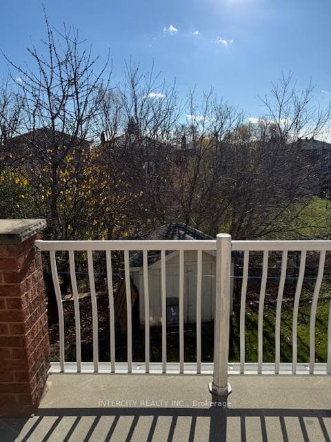 99 Clover Leaf Street photo 15