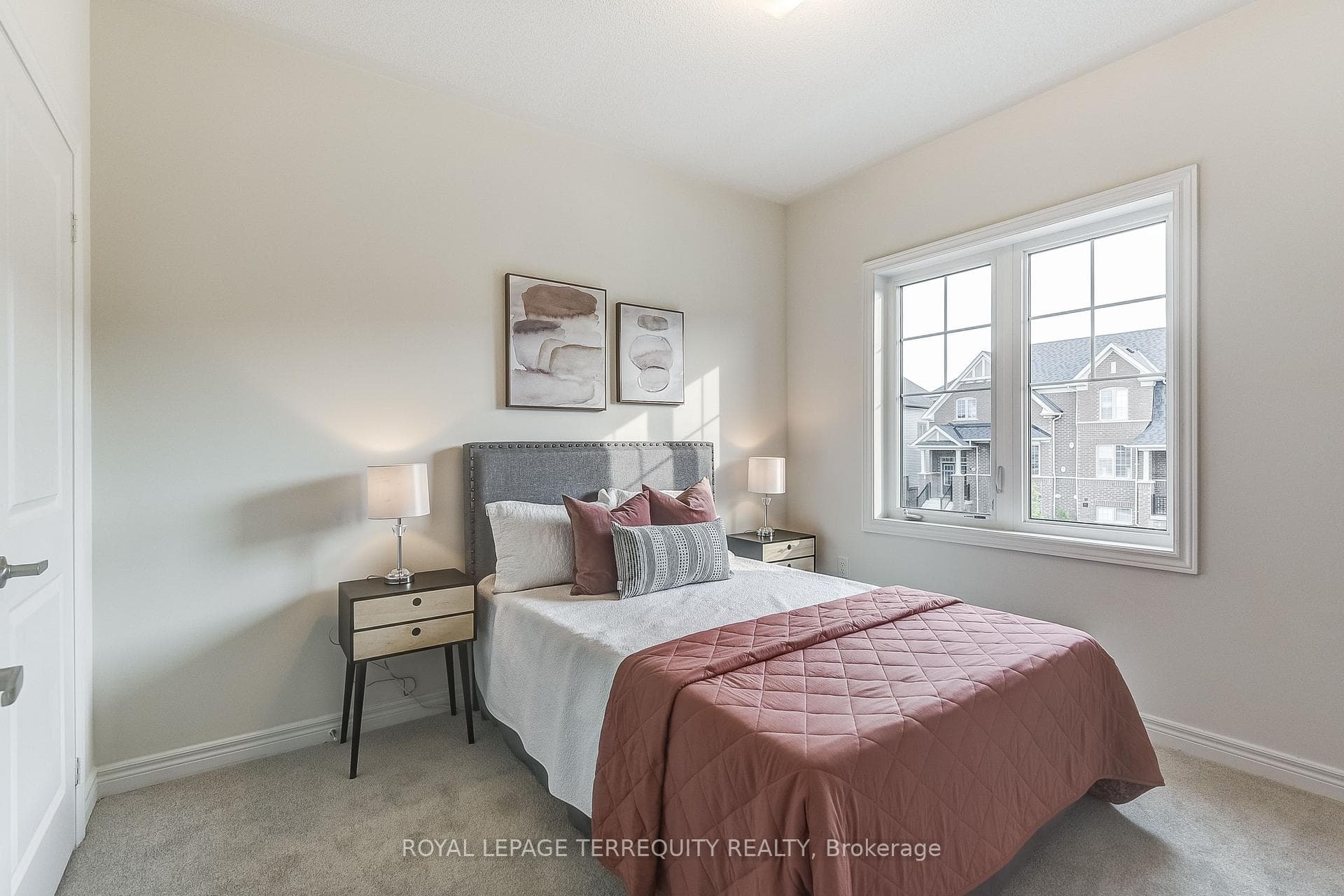 313 Coronation Road photo 25