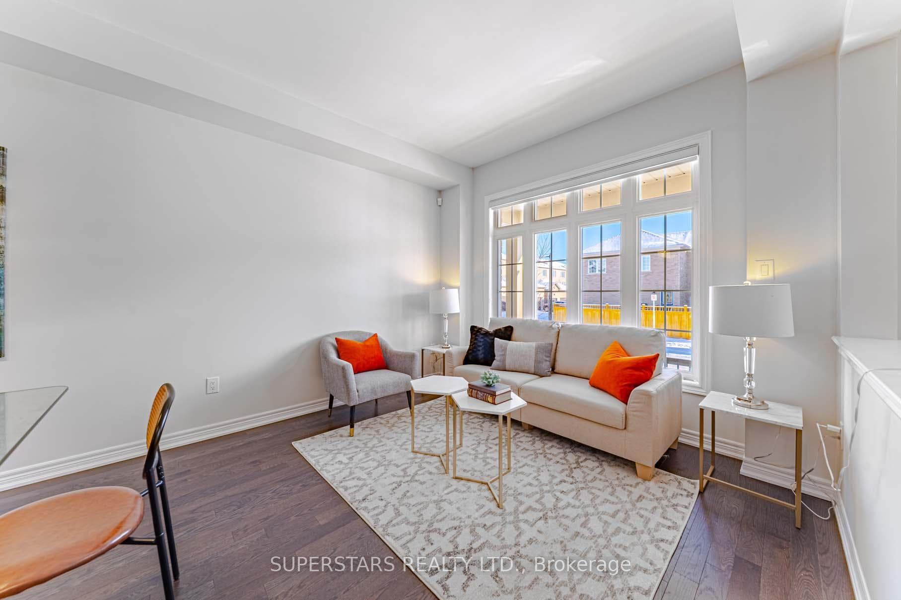 178 Webb Street photo 2