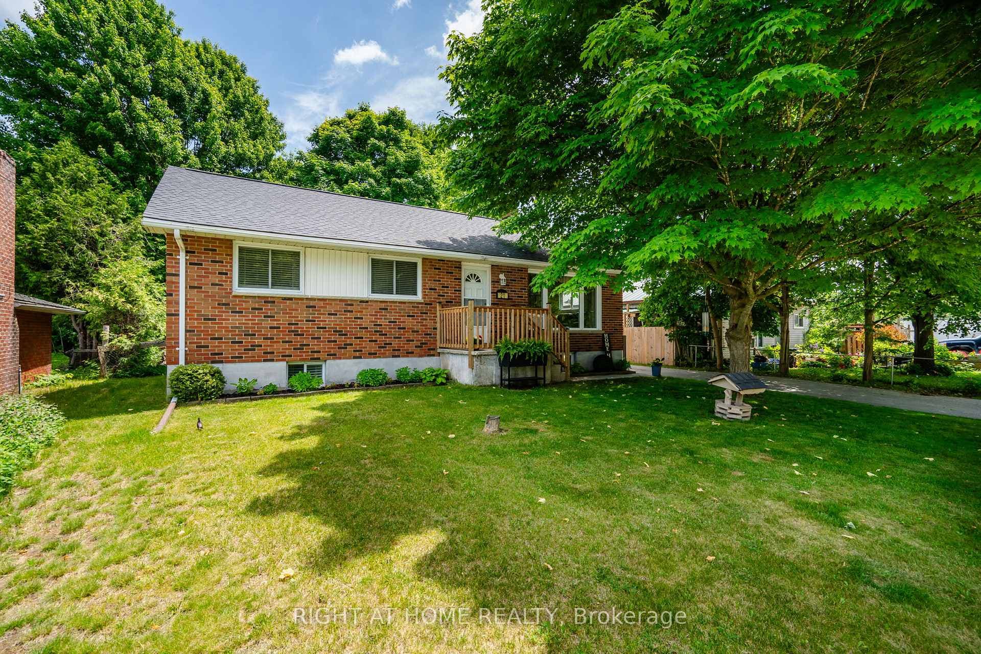 21 Bushey Avenue photo 3