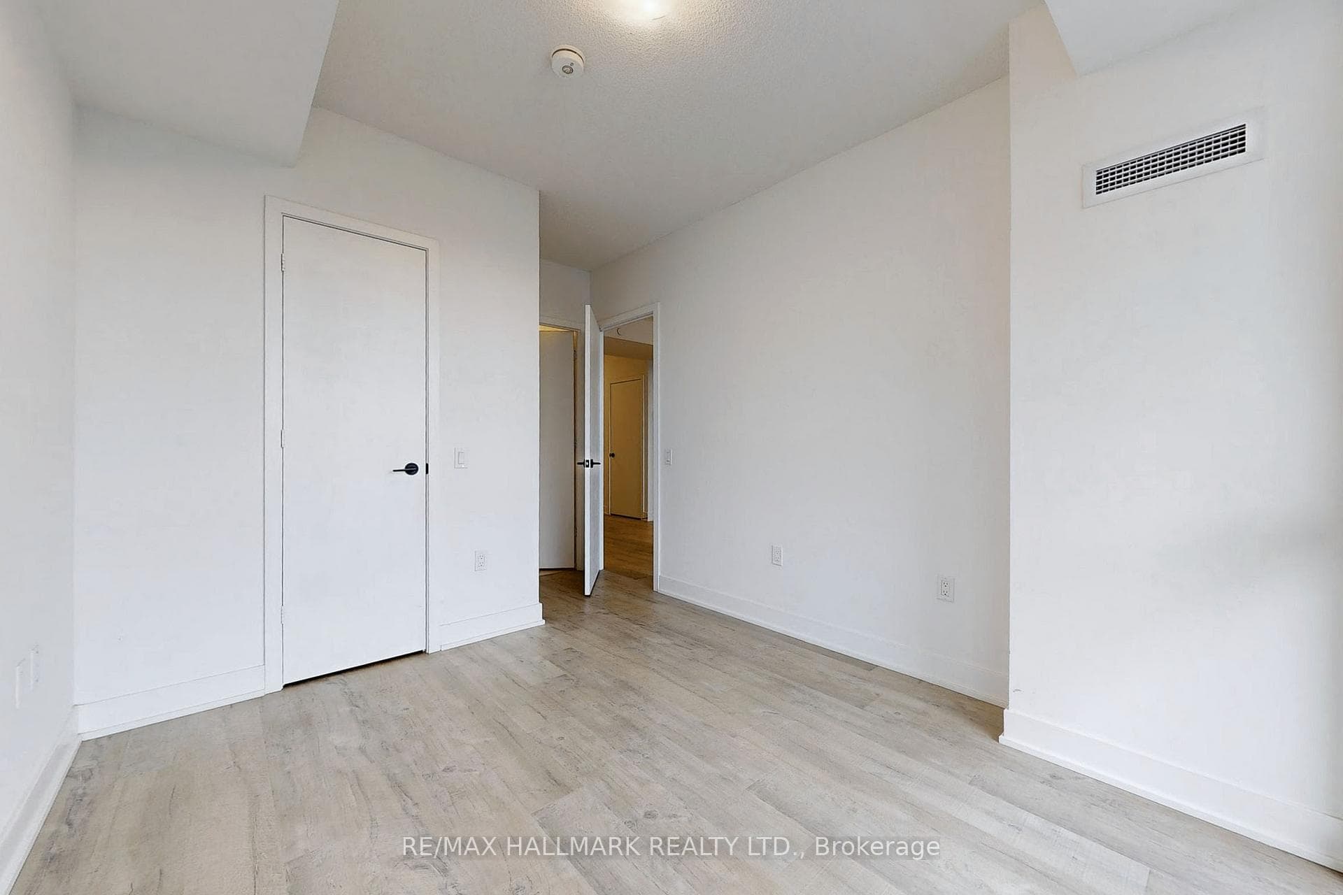 60 George Butchart Drive Unit 409 photo 18