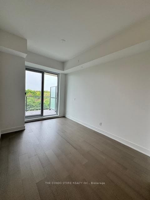 8 Manor Road Unit 708 photo 3