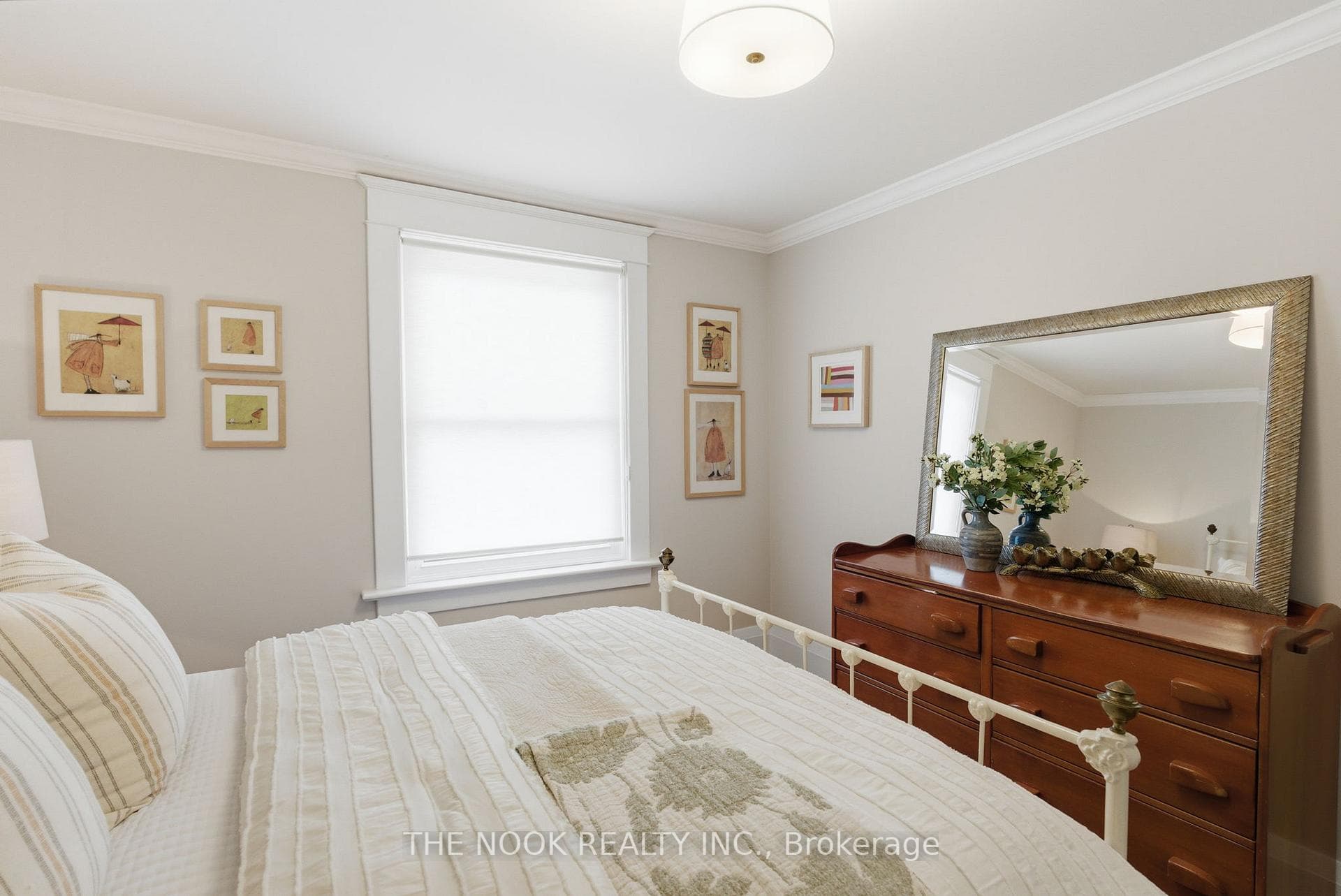 460 Masson Street photo 31