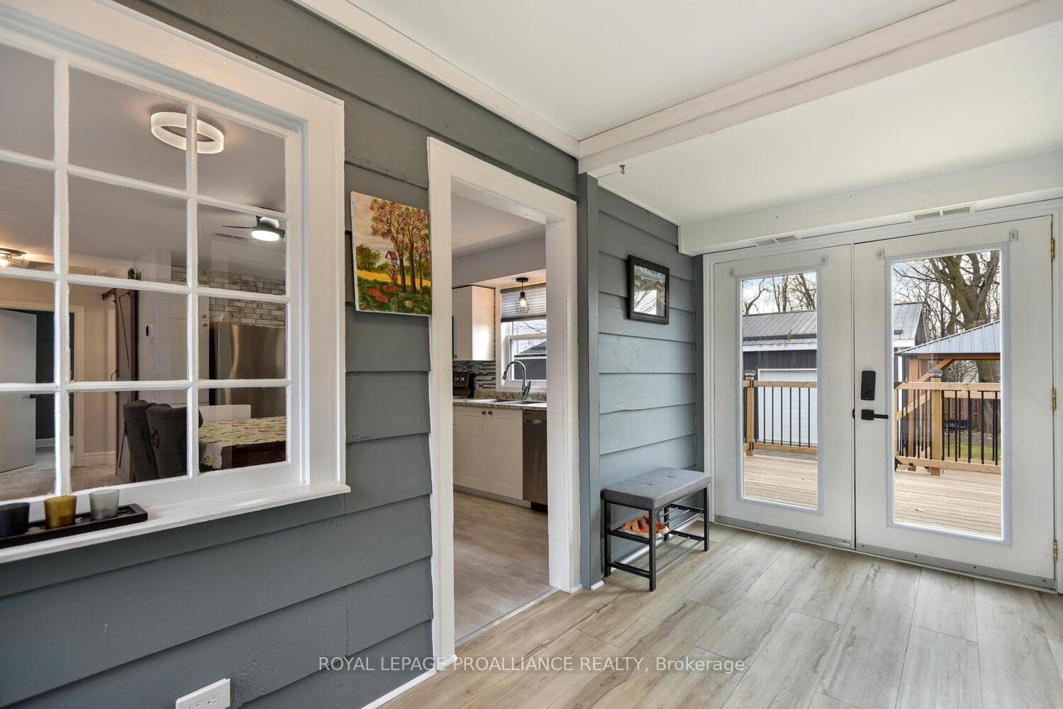 551 James Street photo 3