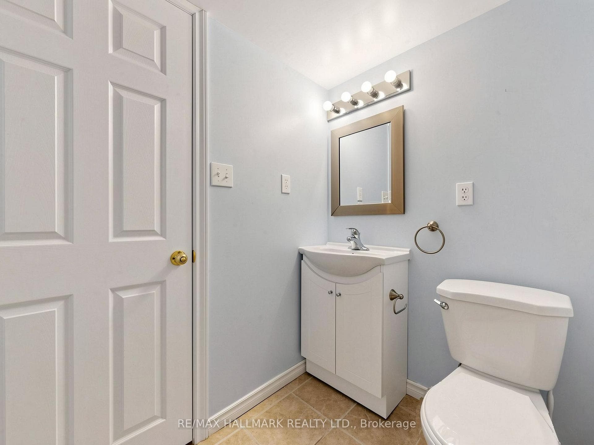 44 Venture Avenue photo 38