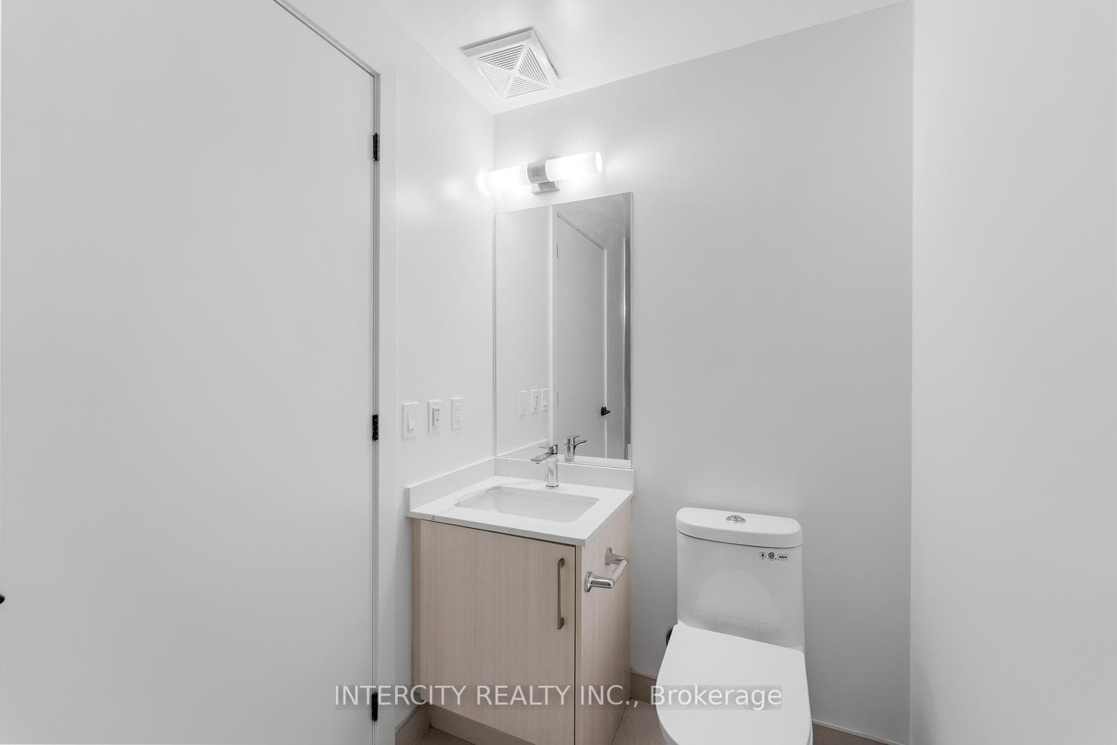 2075 King Road Unit 332 photo 17