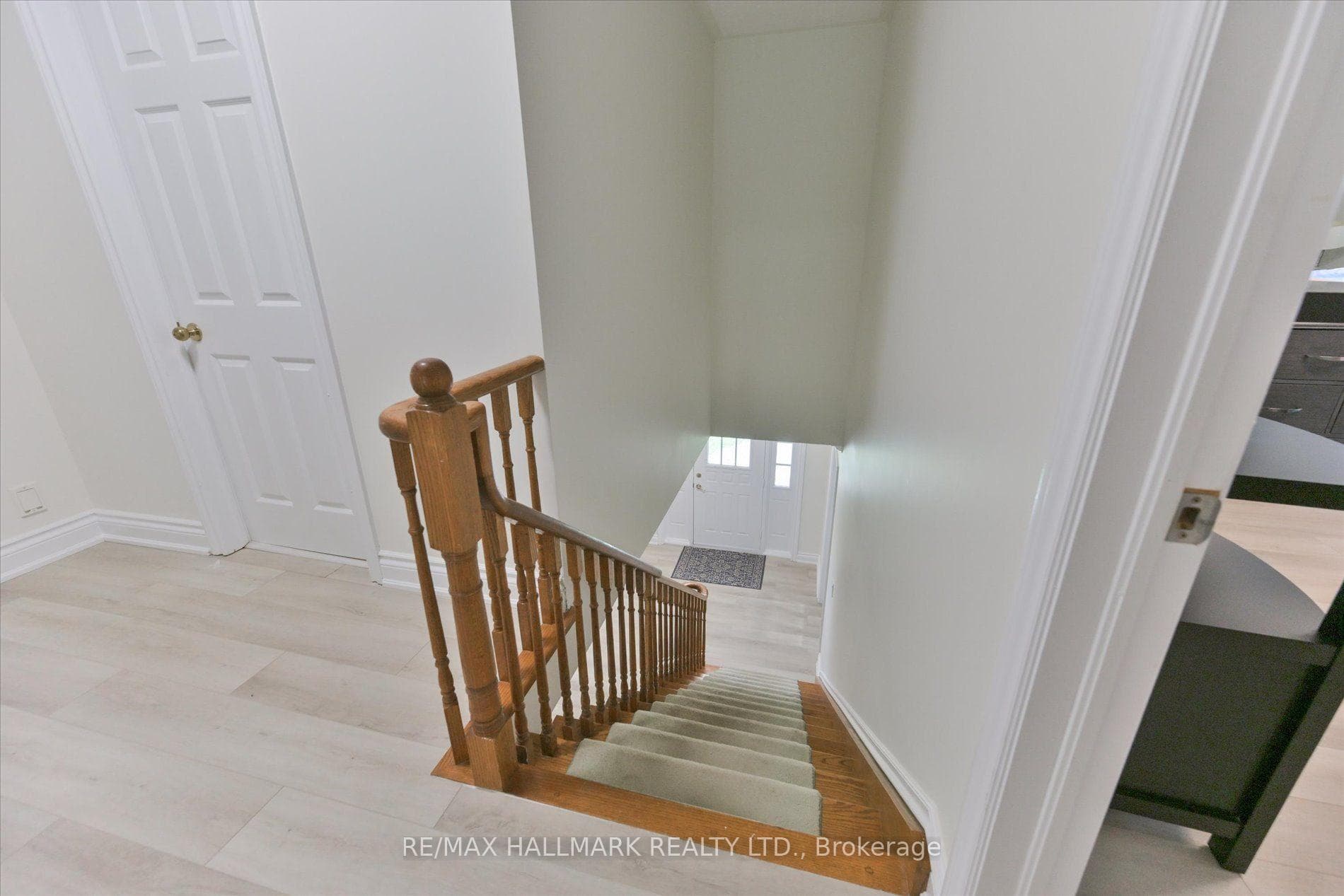 13918 Leslie Street photo 17