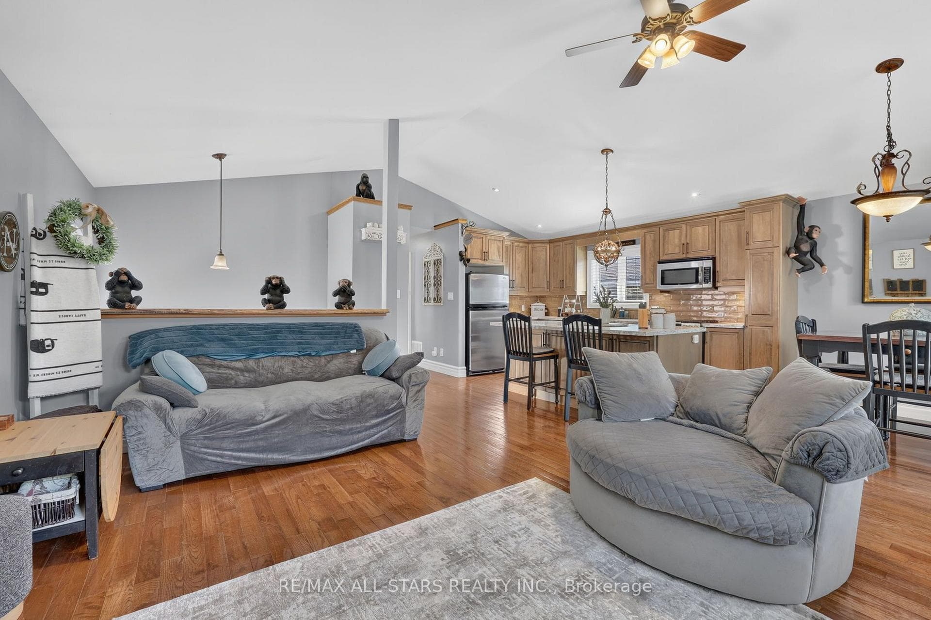 38 Evelyn Avenue photo 8