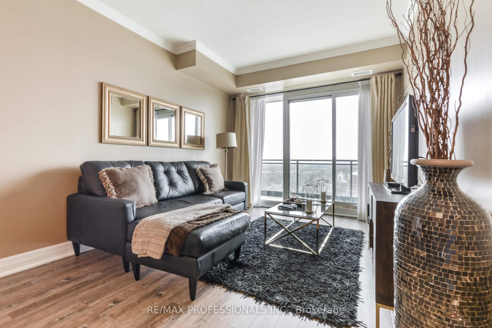 100 John Street Unit 2205 photo 6