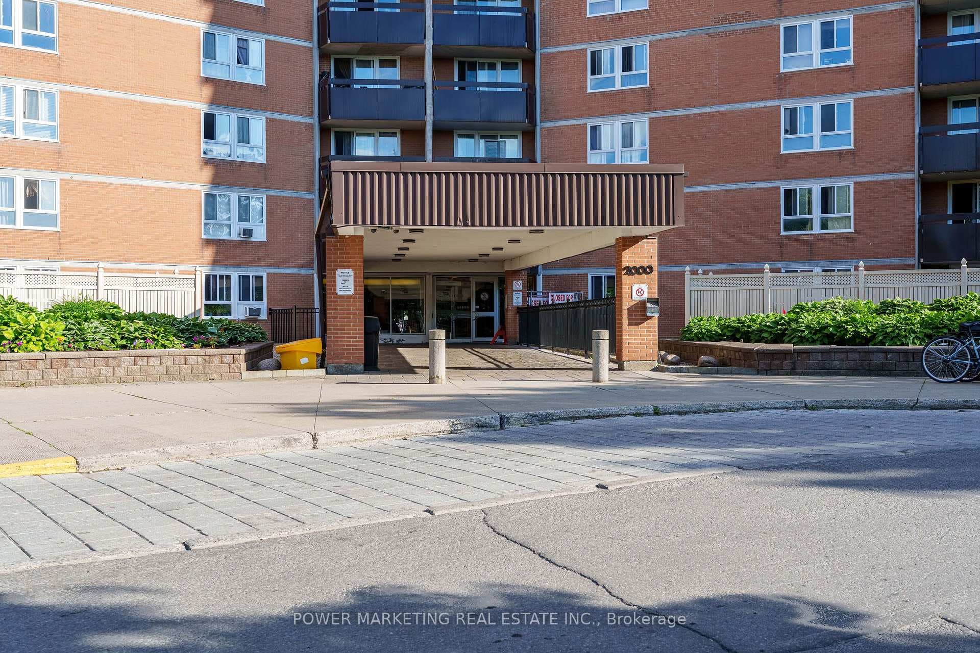 2000 Jasmine Crescent Unit 1107 photo 20