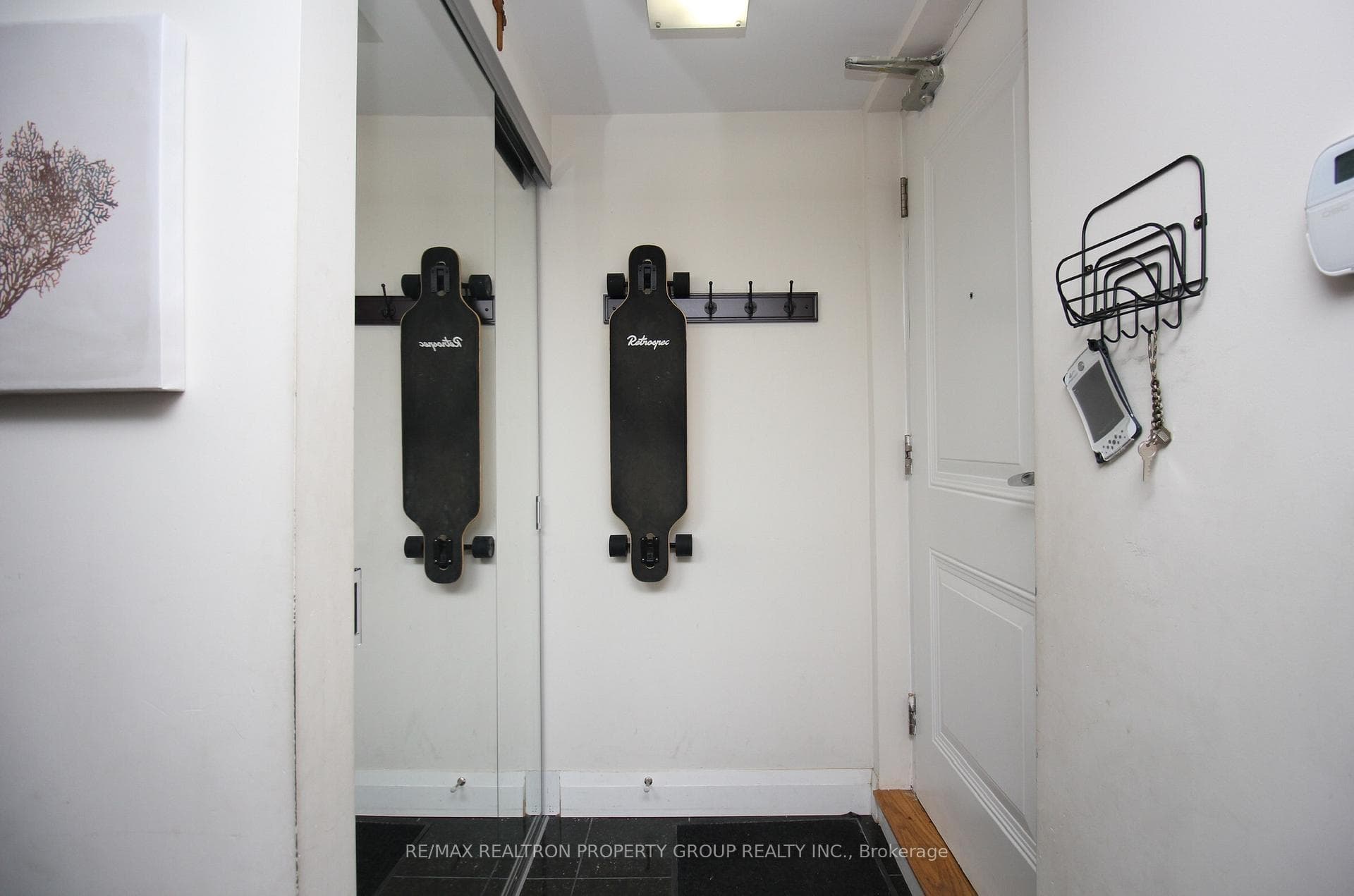 318 John Street Unit 121 photo 5