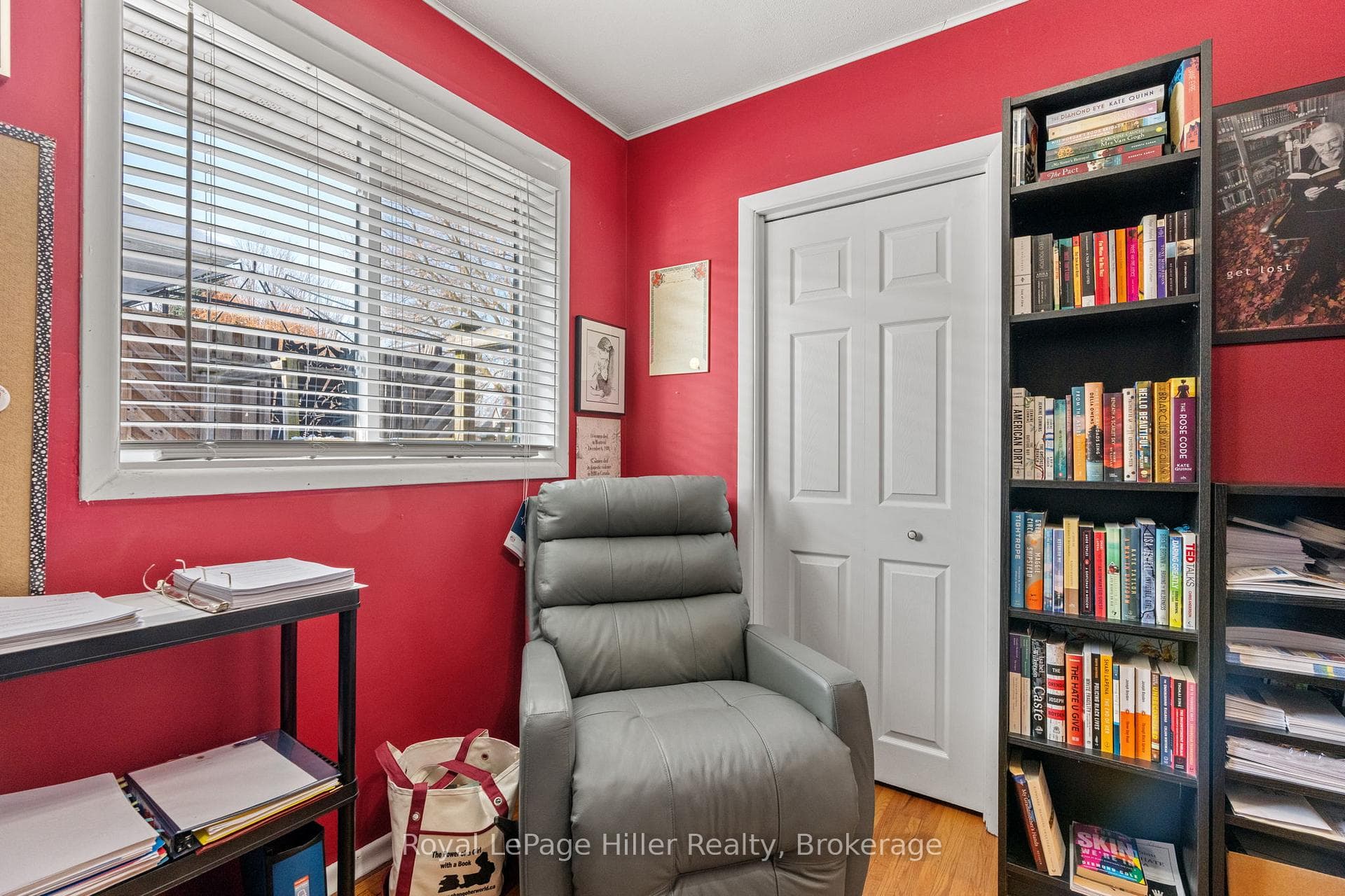 248 Redford Crescent photo 18