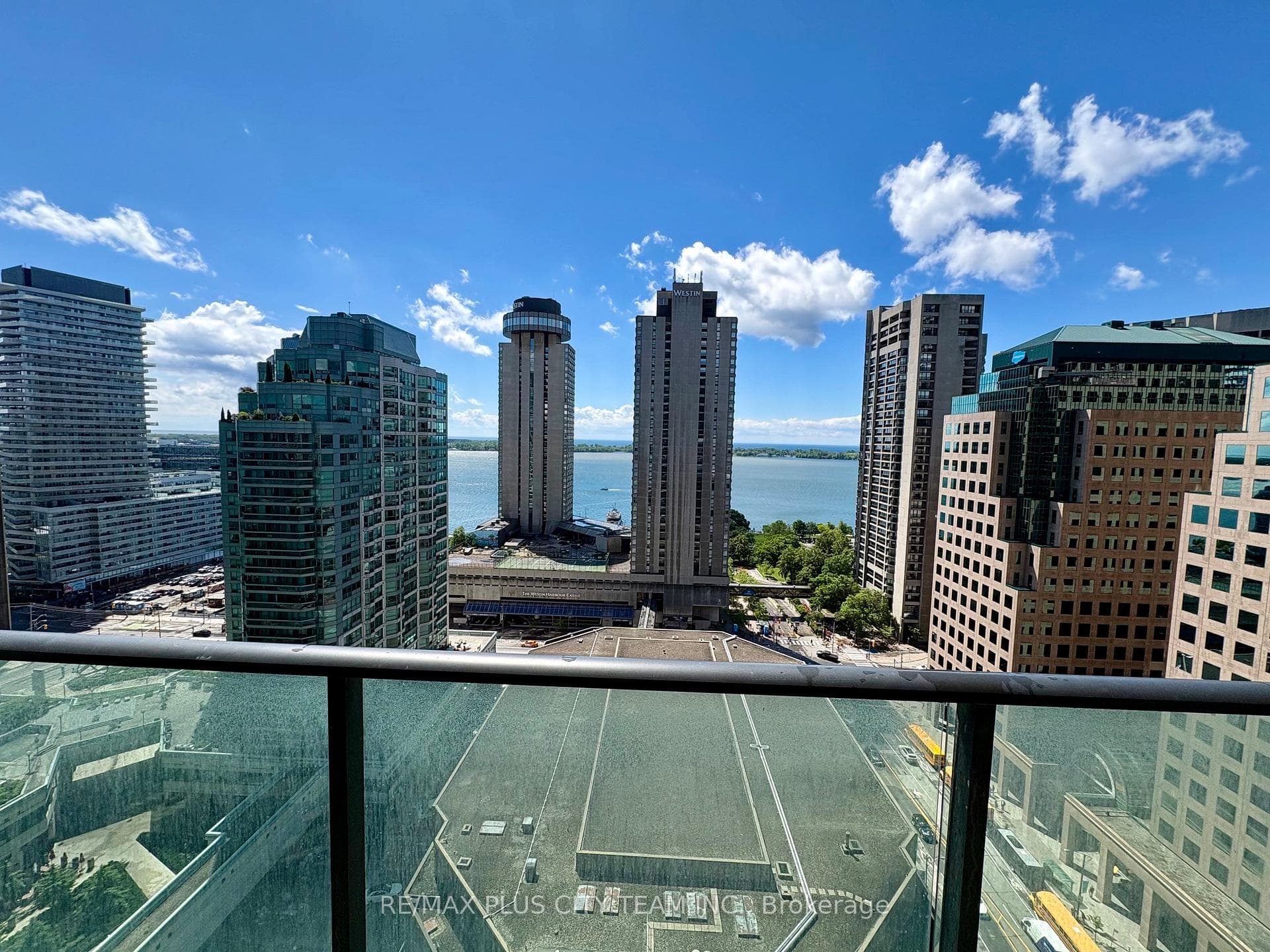 33 Bay Street Unit 2109 photo 12