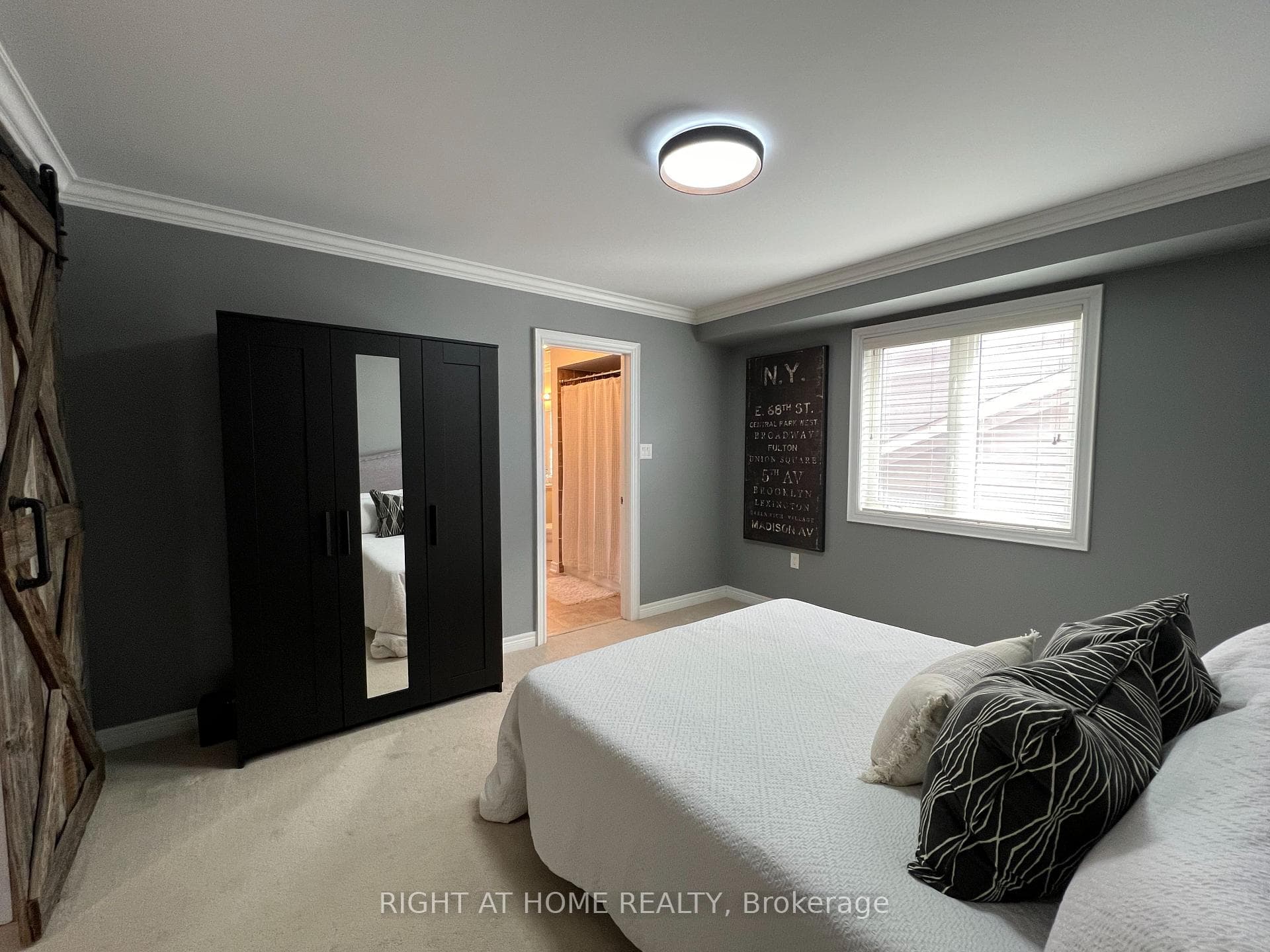 242 Montgomery Avenue photo 31