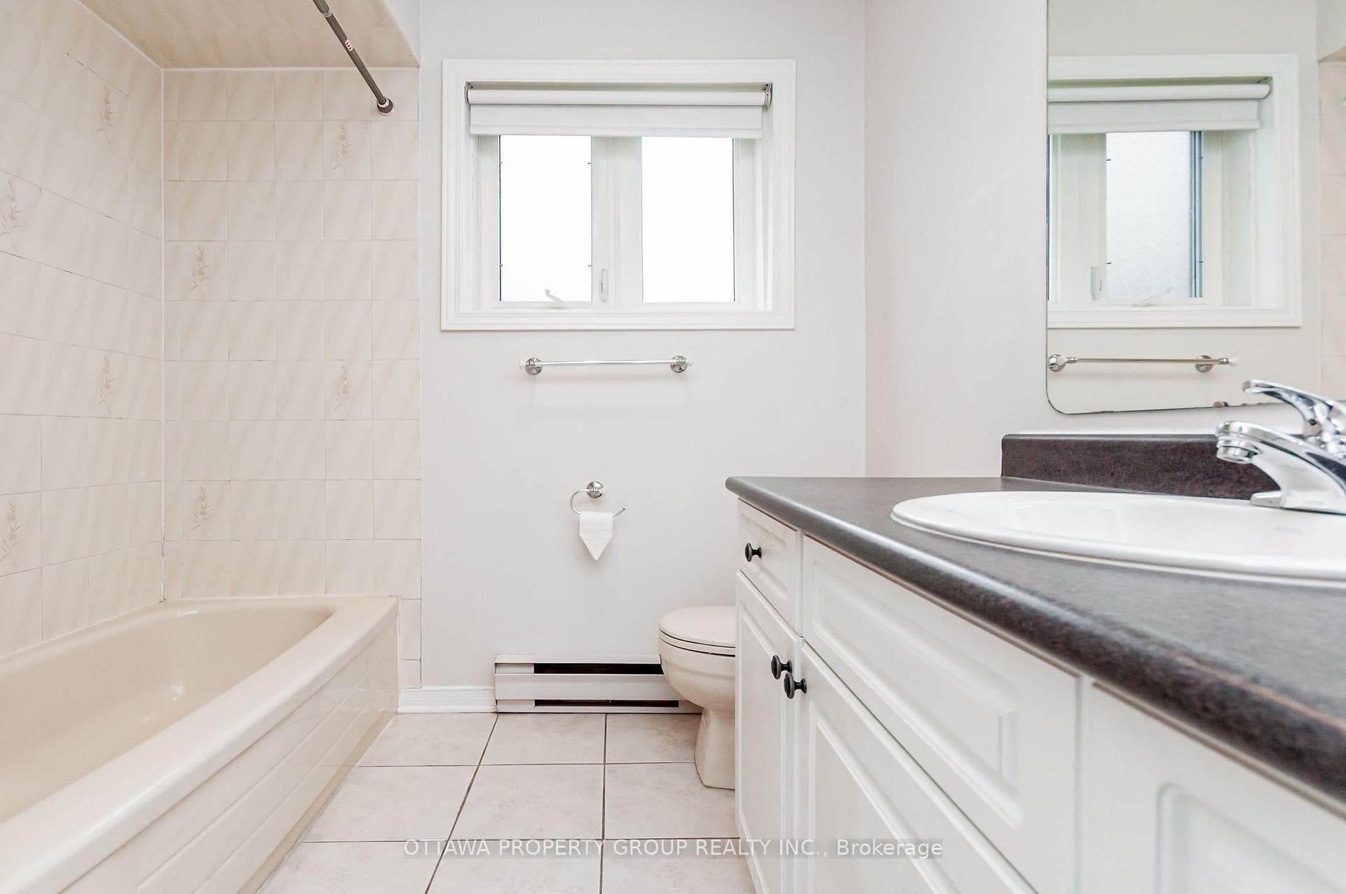 442 Briston Private photo 18