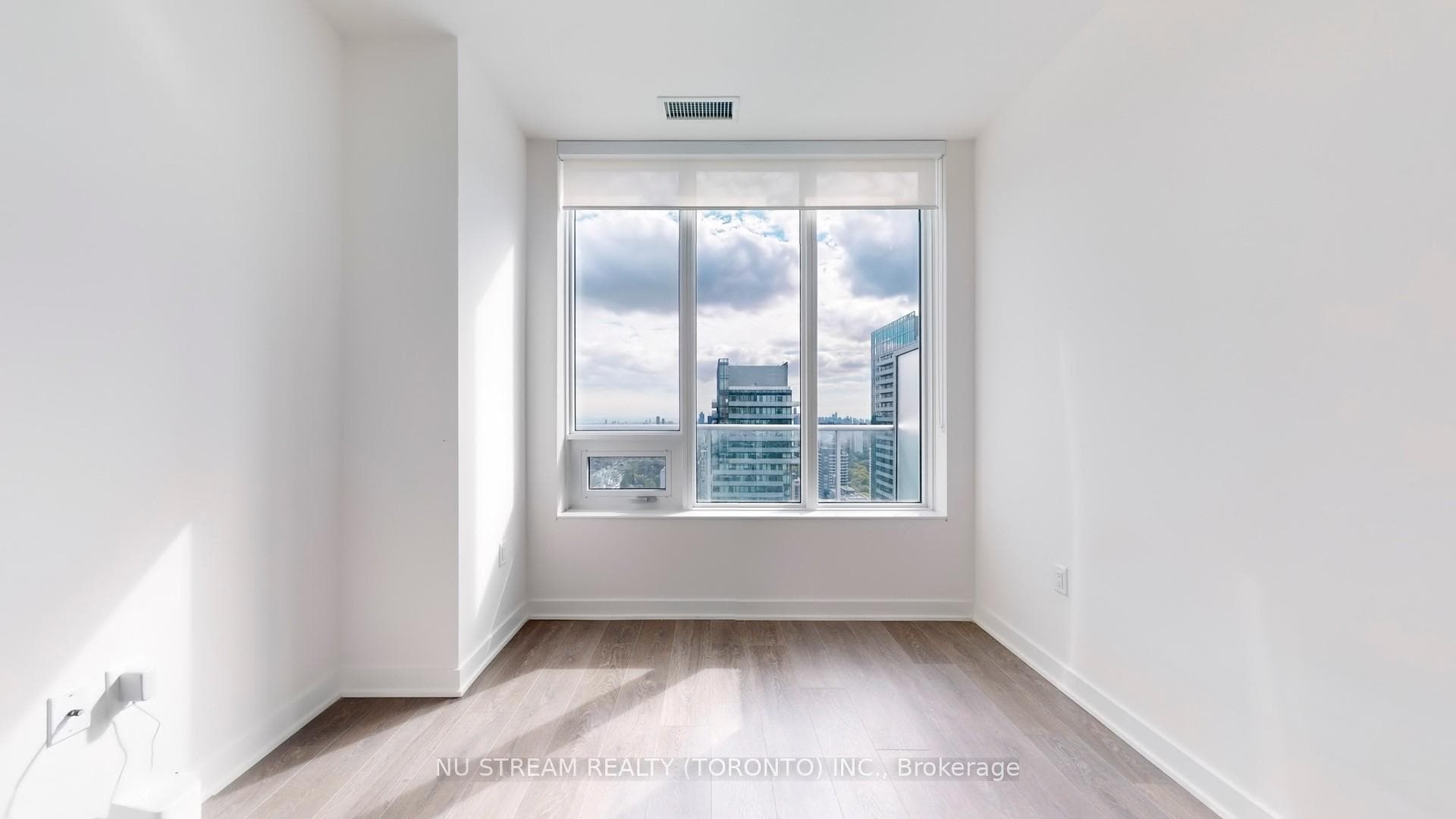 195 Redpath Avenue Unit PH06 photo 8