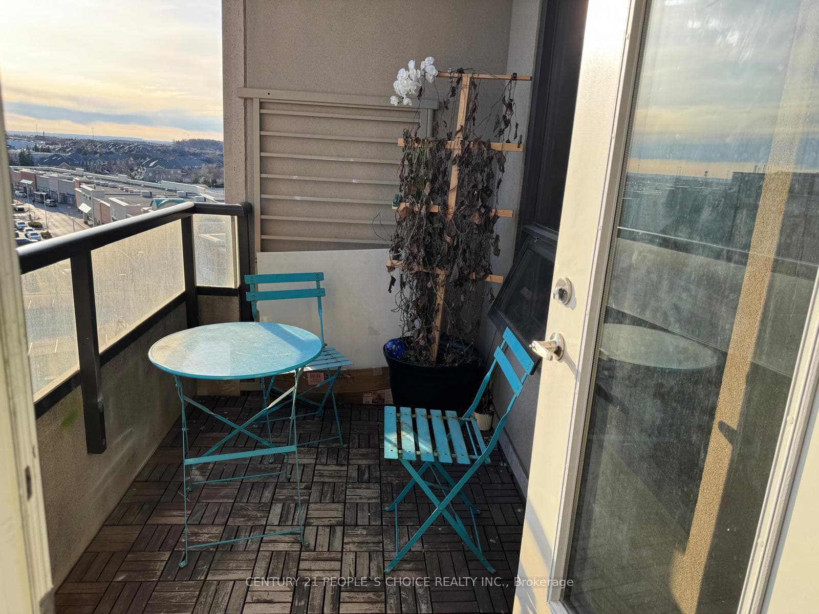 9225 Jane Street Unit 803 photo 17