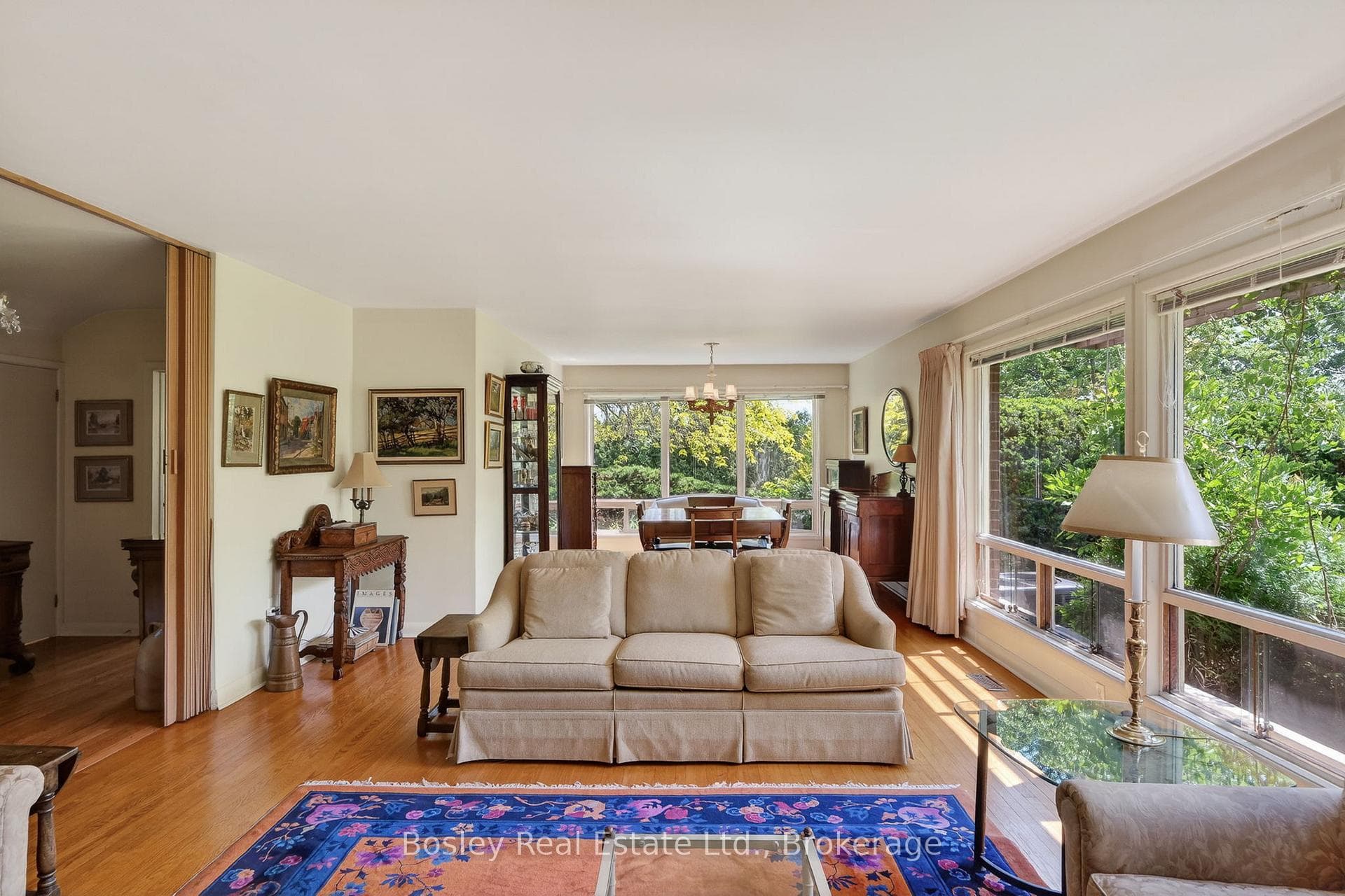 42 Deblaquire Street photo 10