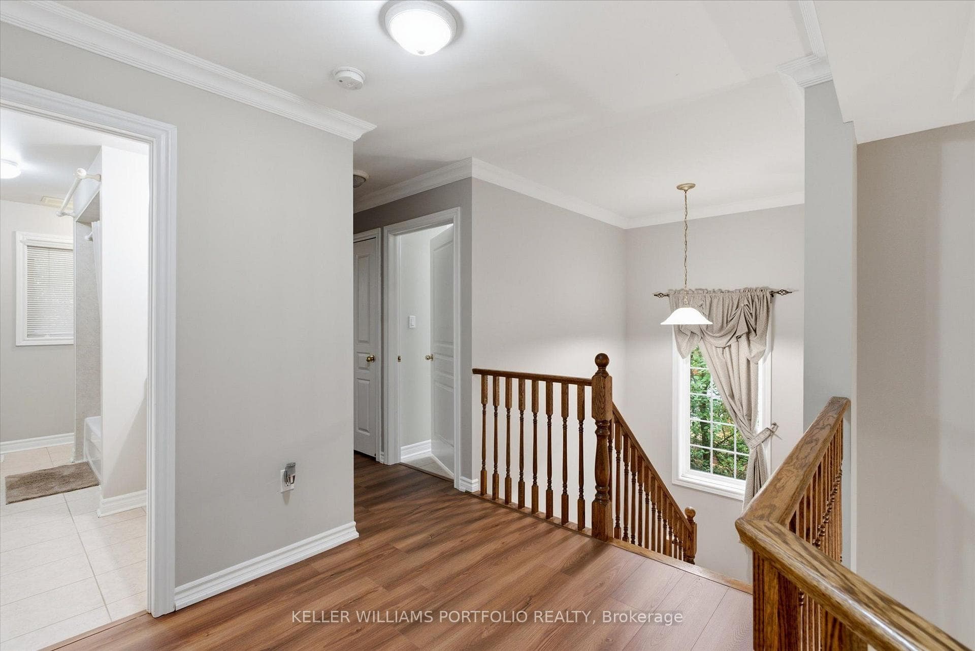 2153 Meadowglen Drive photo 21