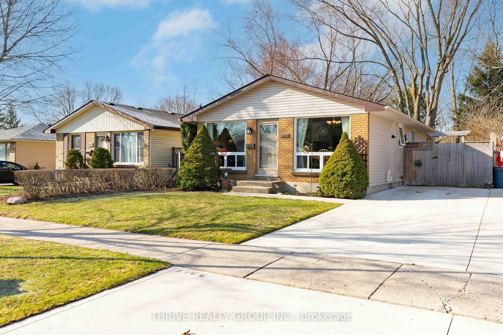 112 Culver Crescent photo 2