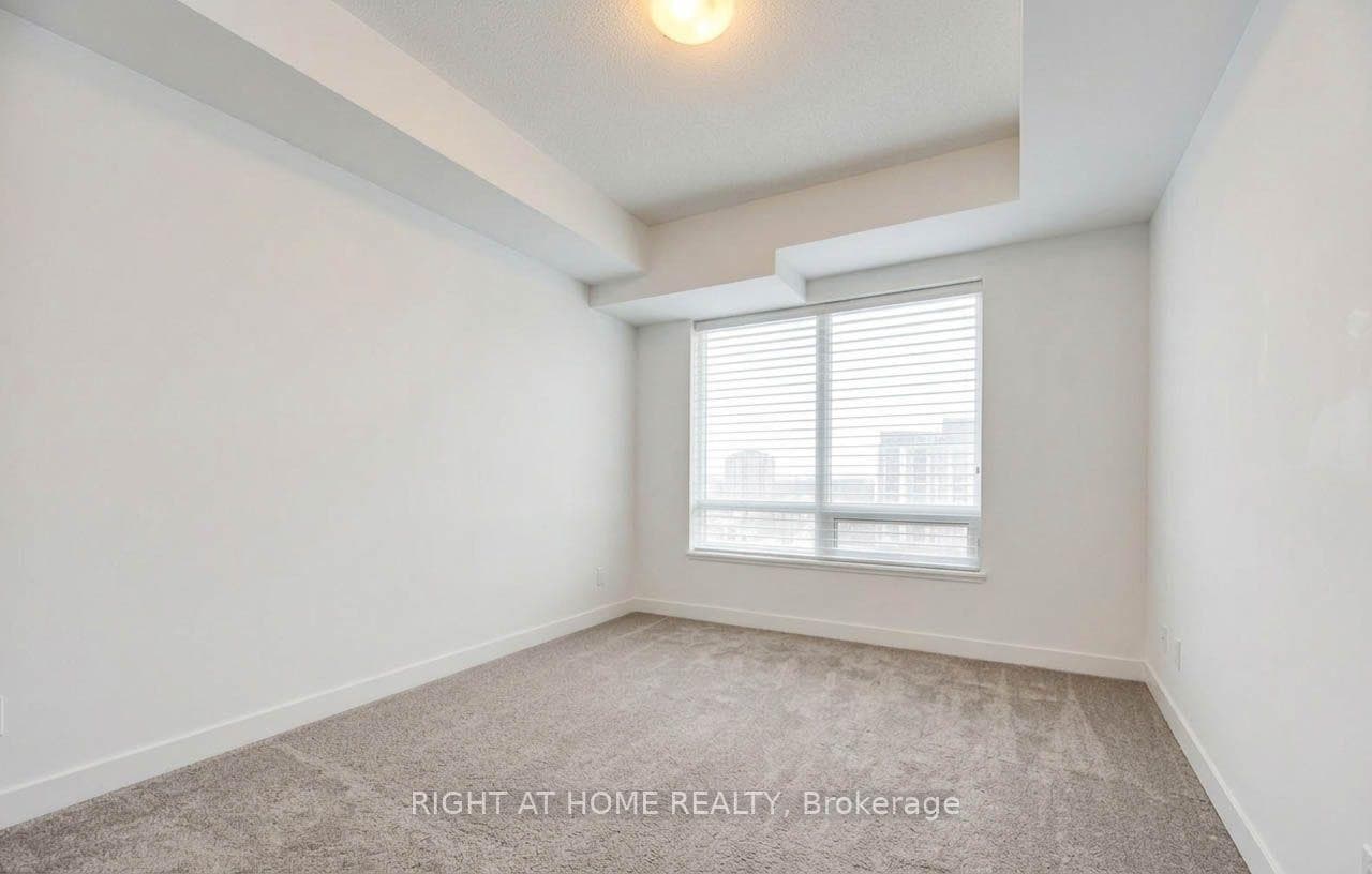 840 Queens Plate Drive Unit 704 photo 6