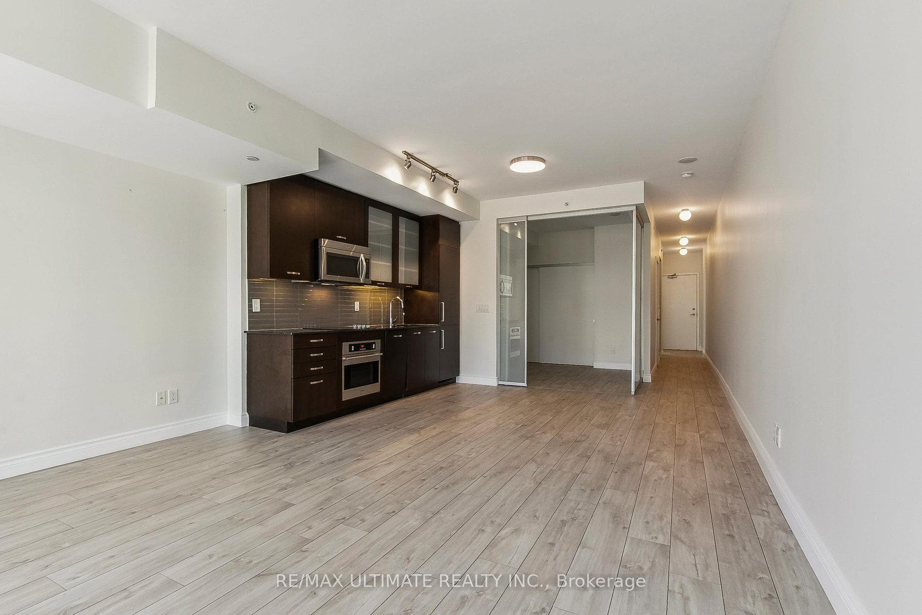 210 Simcoe Street Unit 611 photo 20